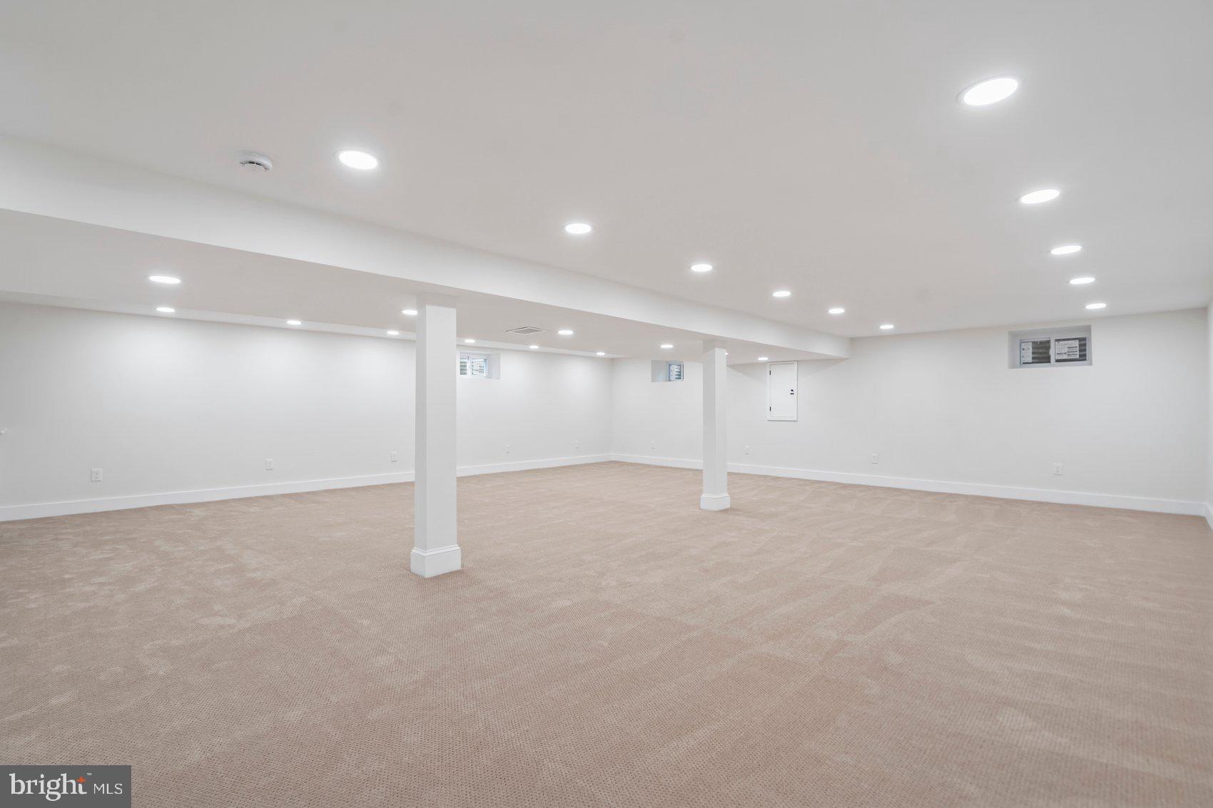 HAMPTON - Residential