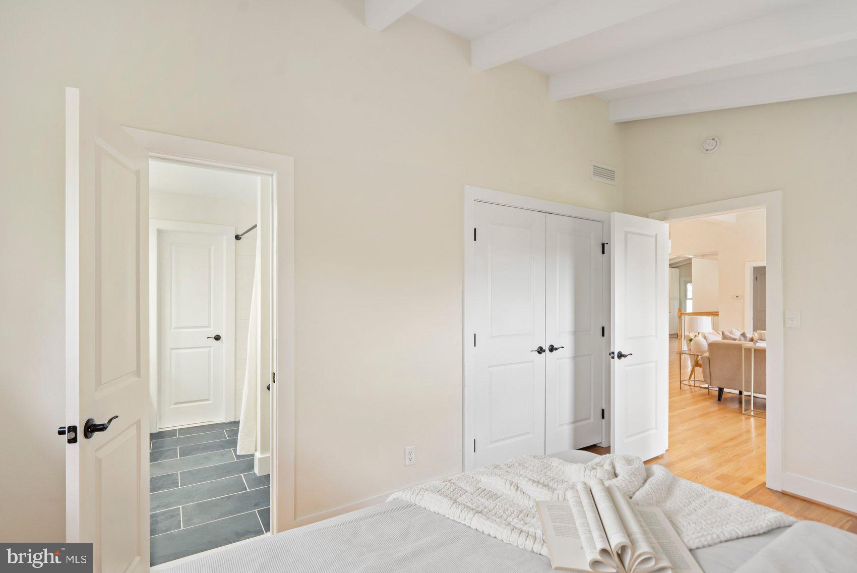 HAMPTON - Residential