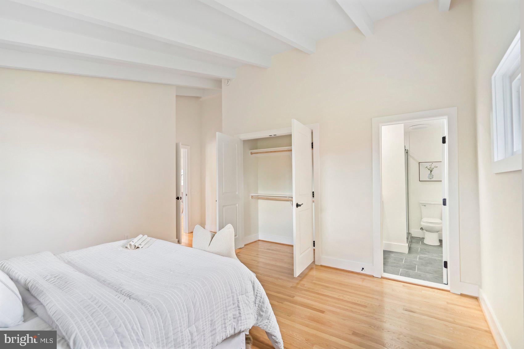 HAMPTON - Residential