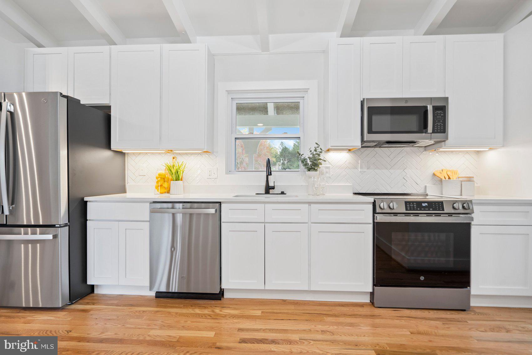 HAMPTON - Residential