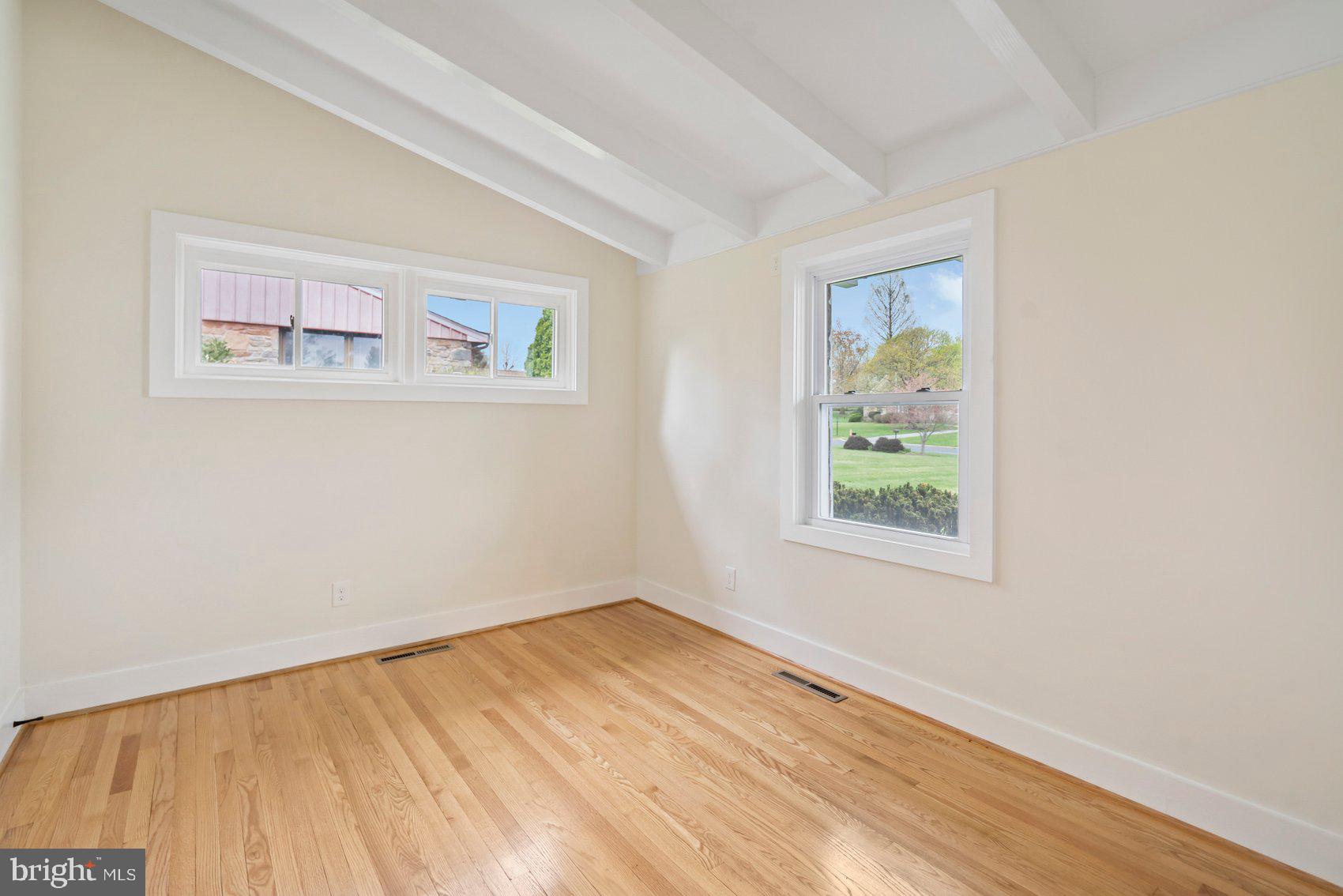 HAMPTON - Residential