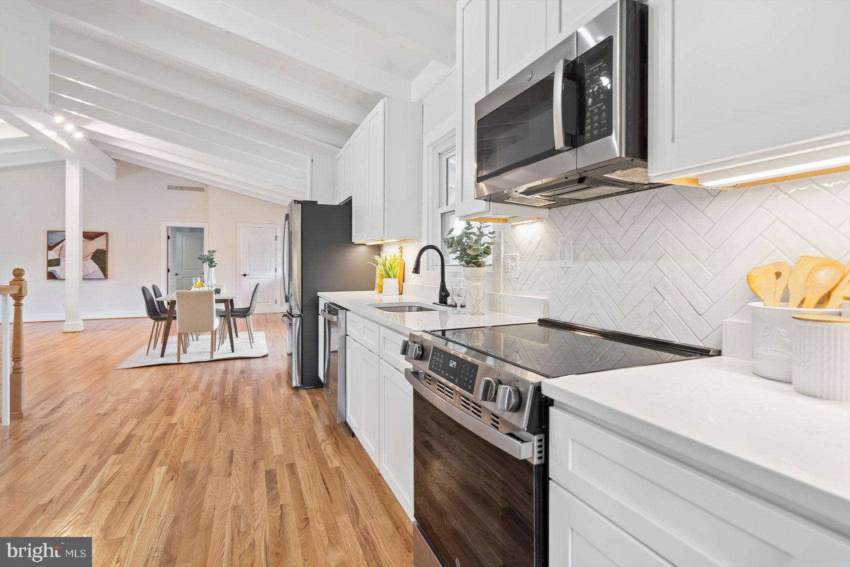 HAMPTON - Residential