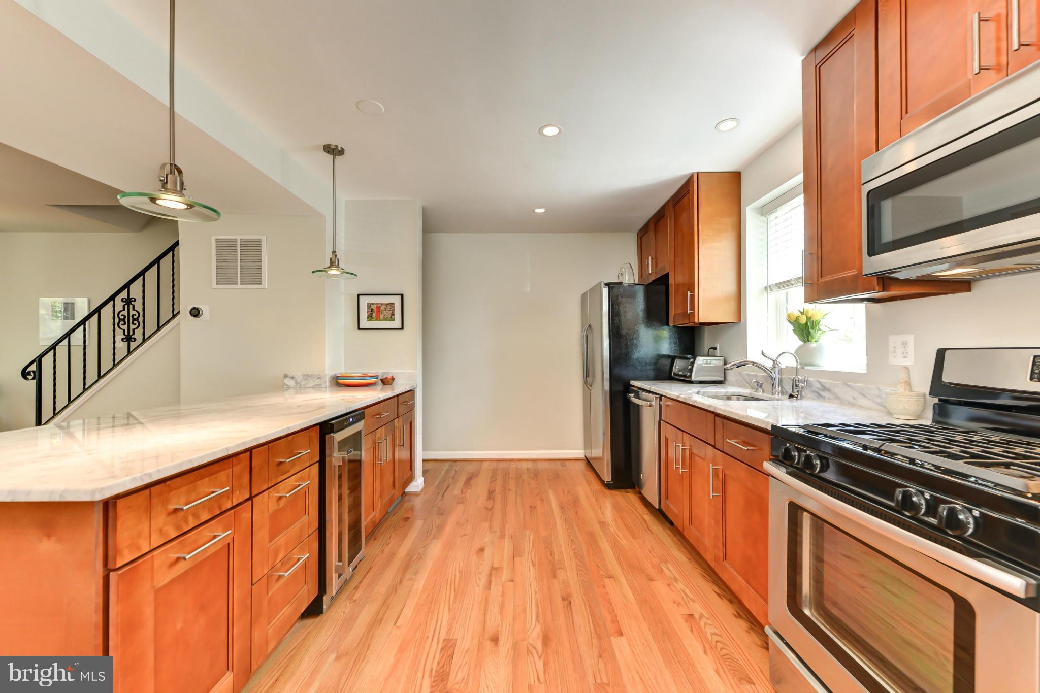 WARWICK VILLAGE - Residential