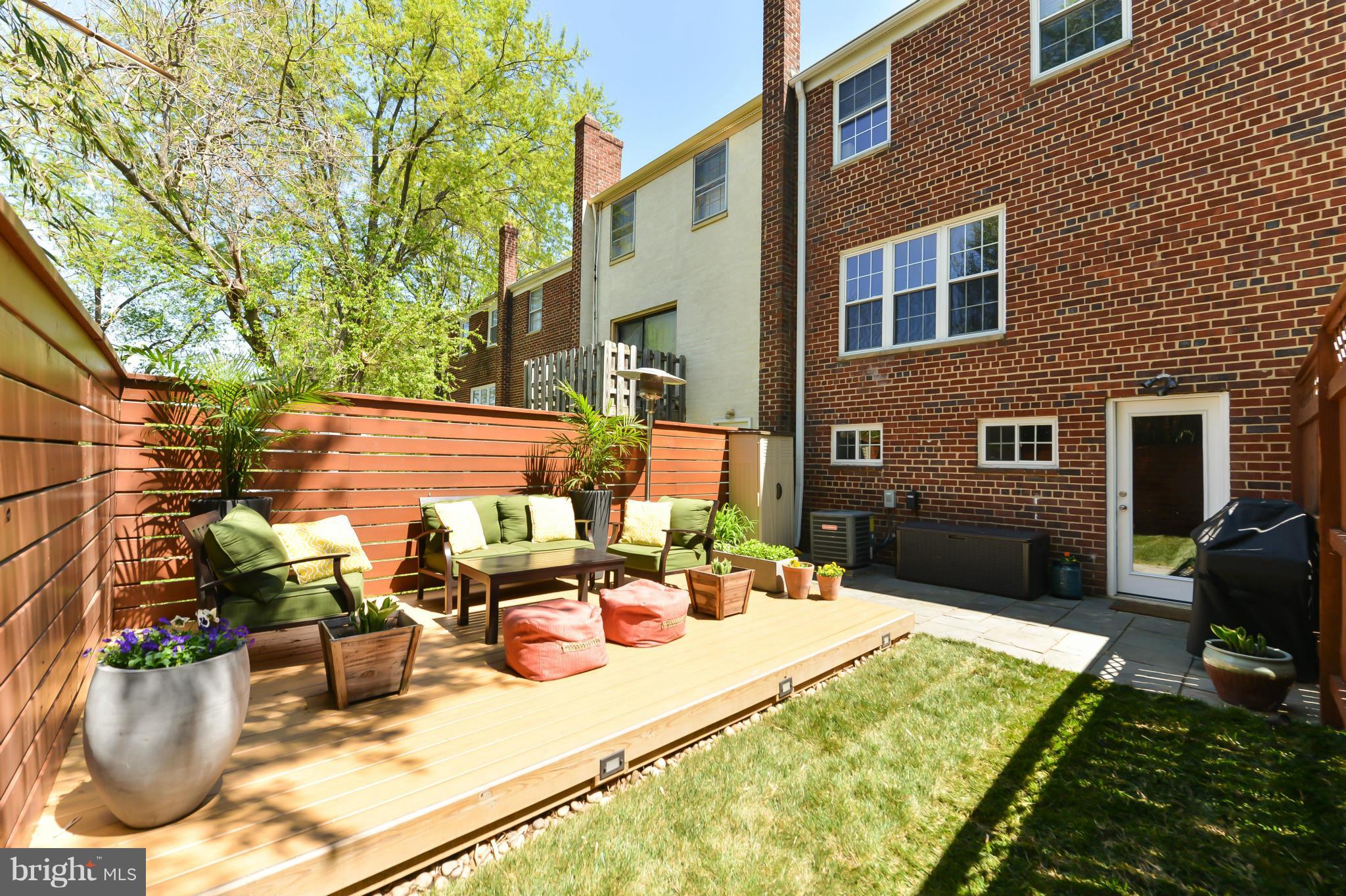 WARWICK VILLAGE - Residential