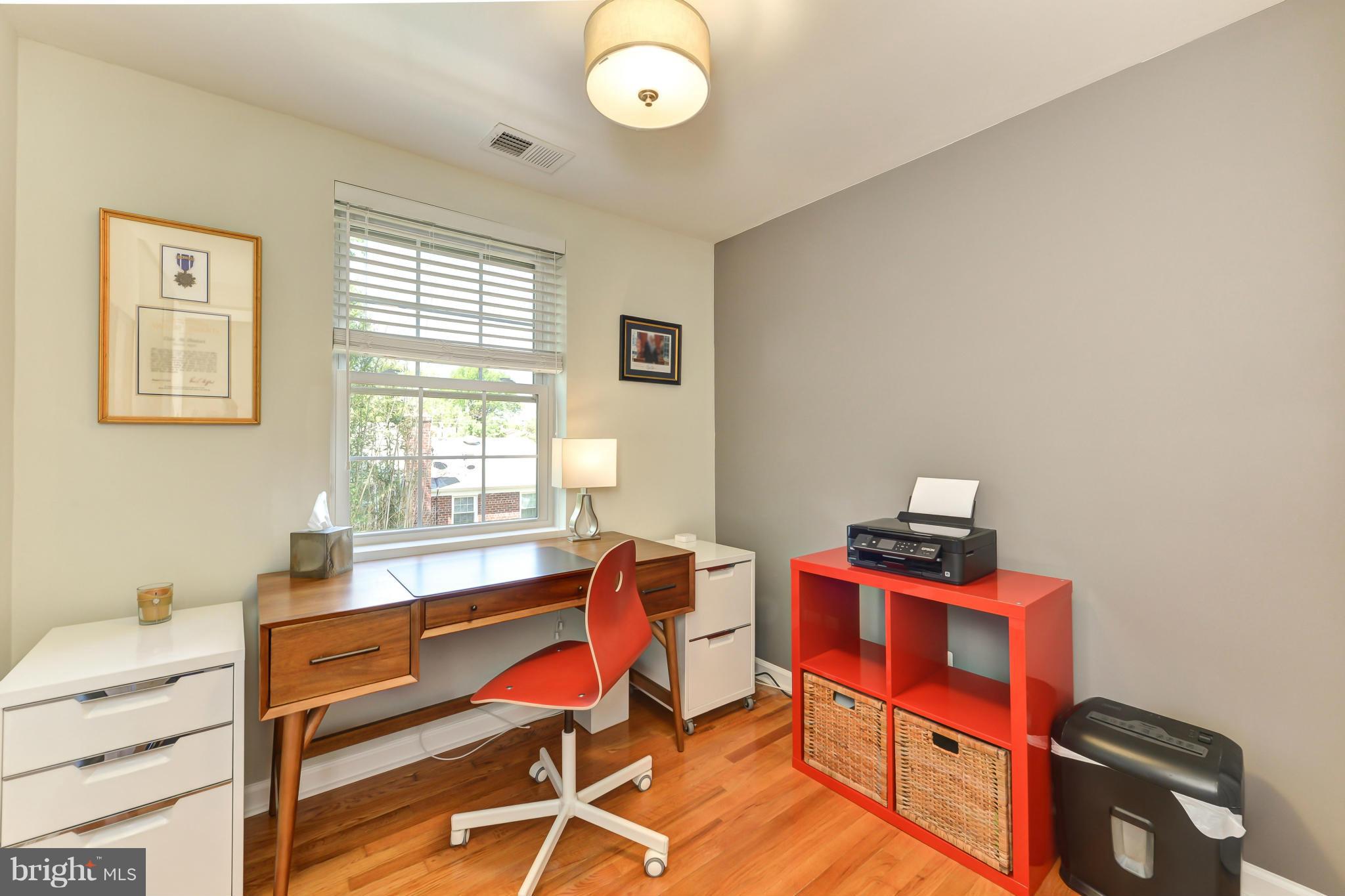 WARWICK VILLAGE - Residential