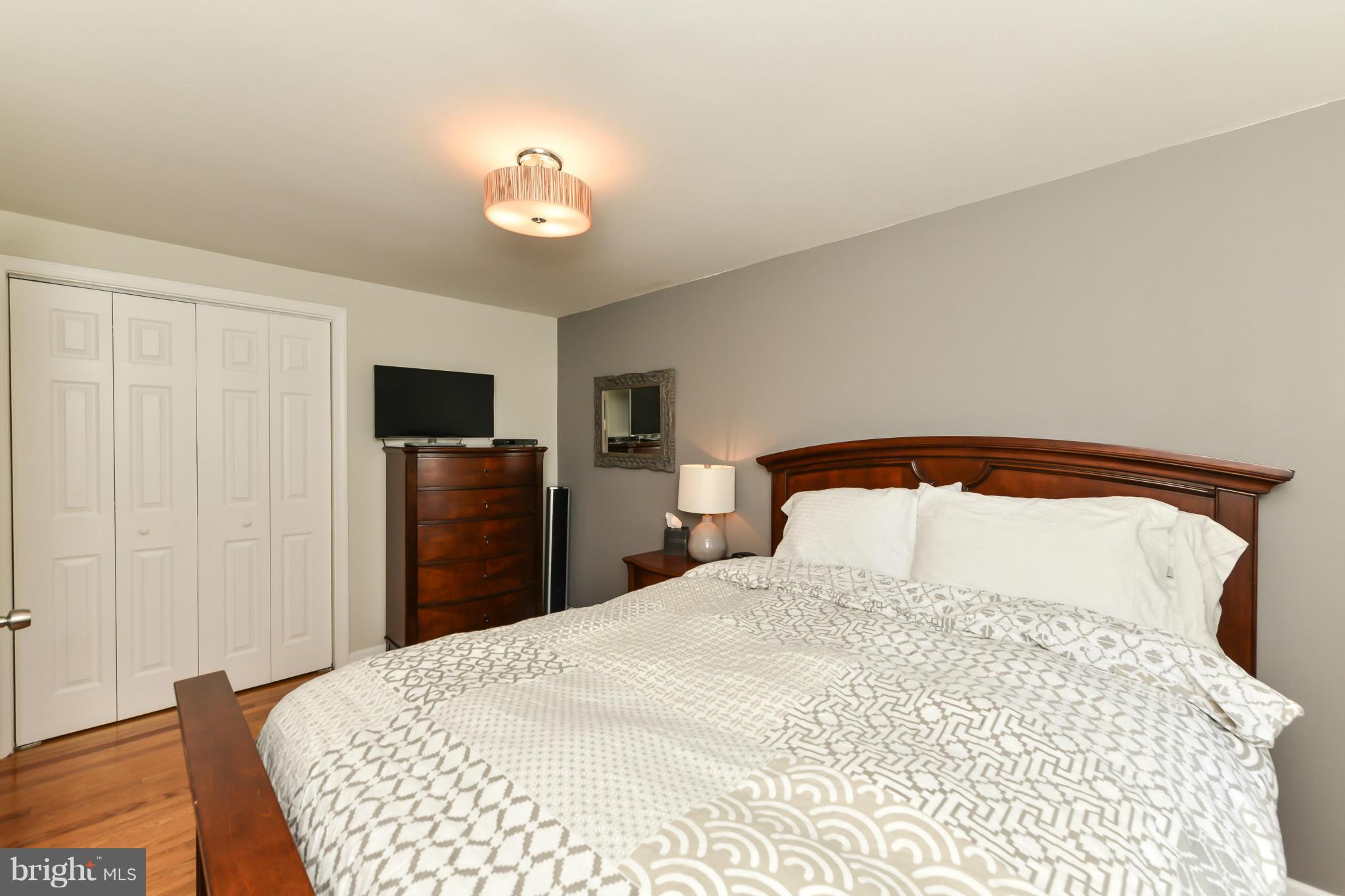 WARWICK VILLAGE - Residential