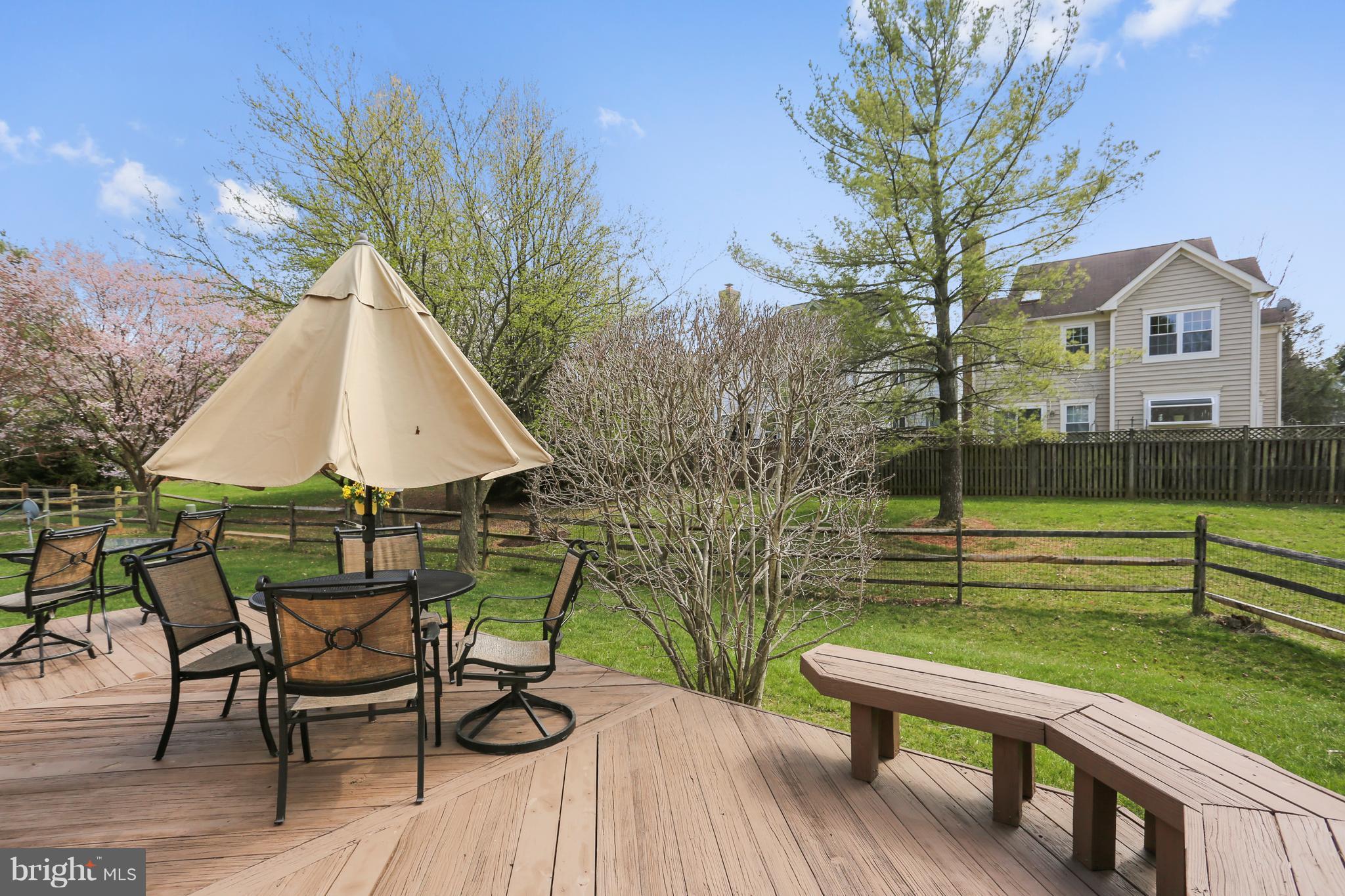 THE DOWNS - MONTG VILL - Residential