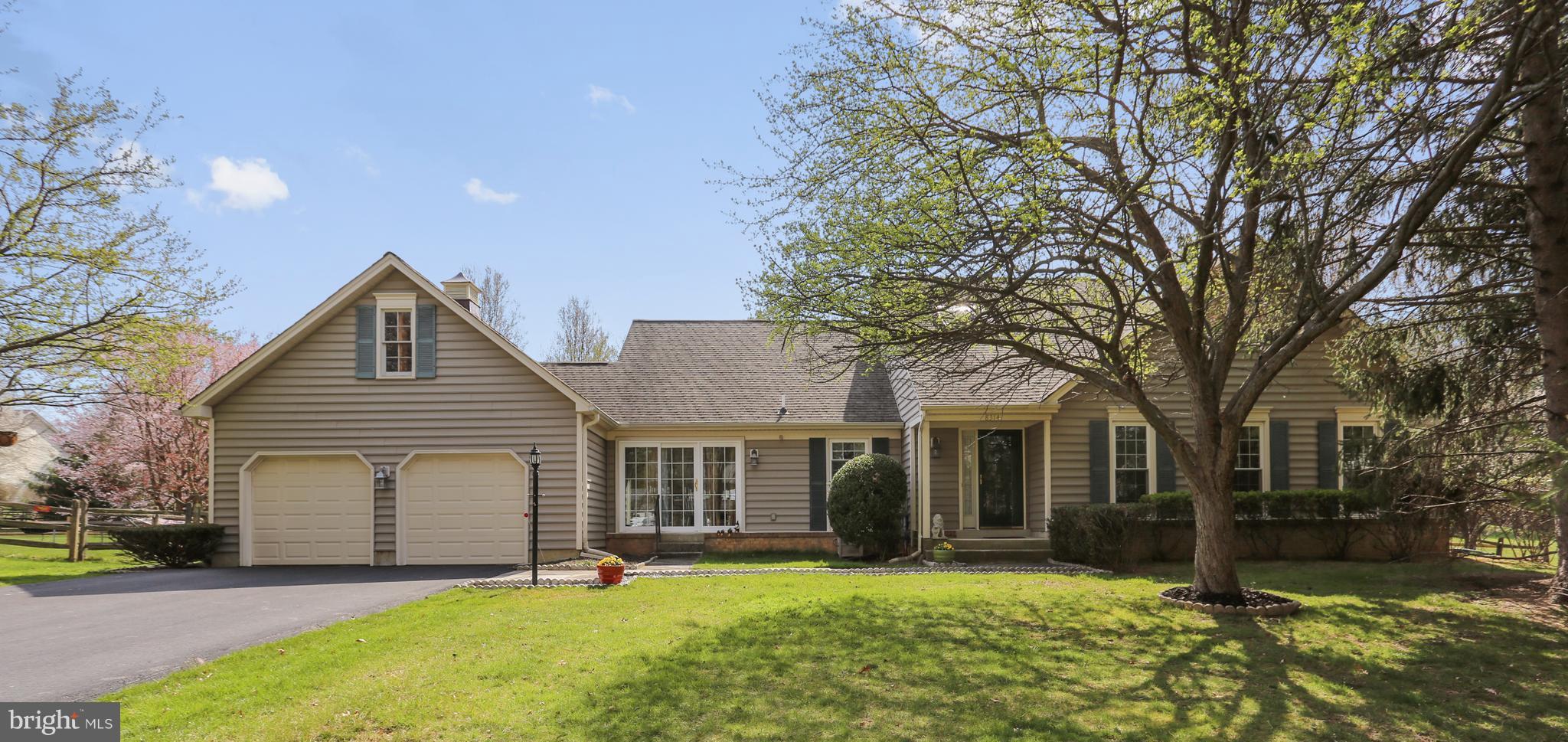 THE DOWNS - MONTG VILL - Residential