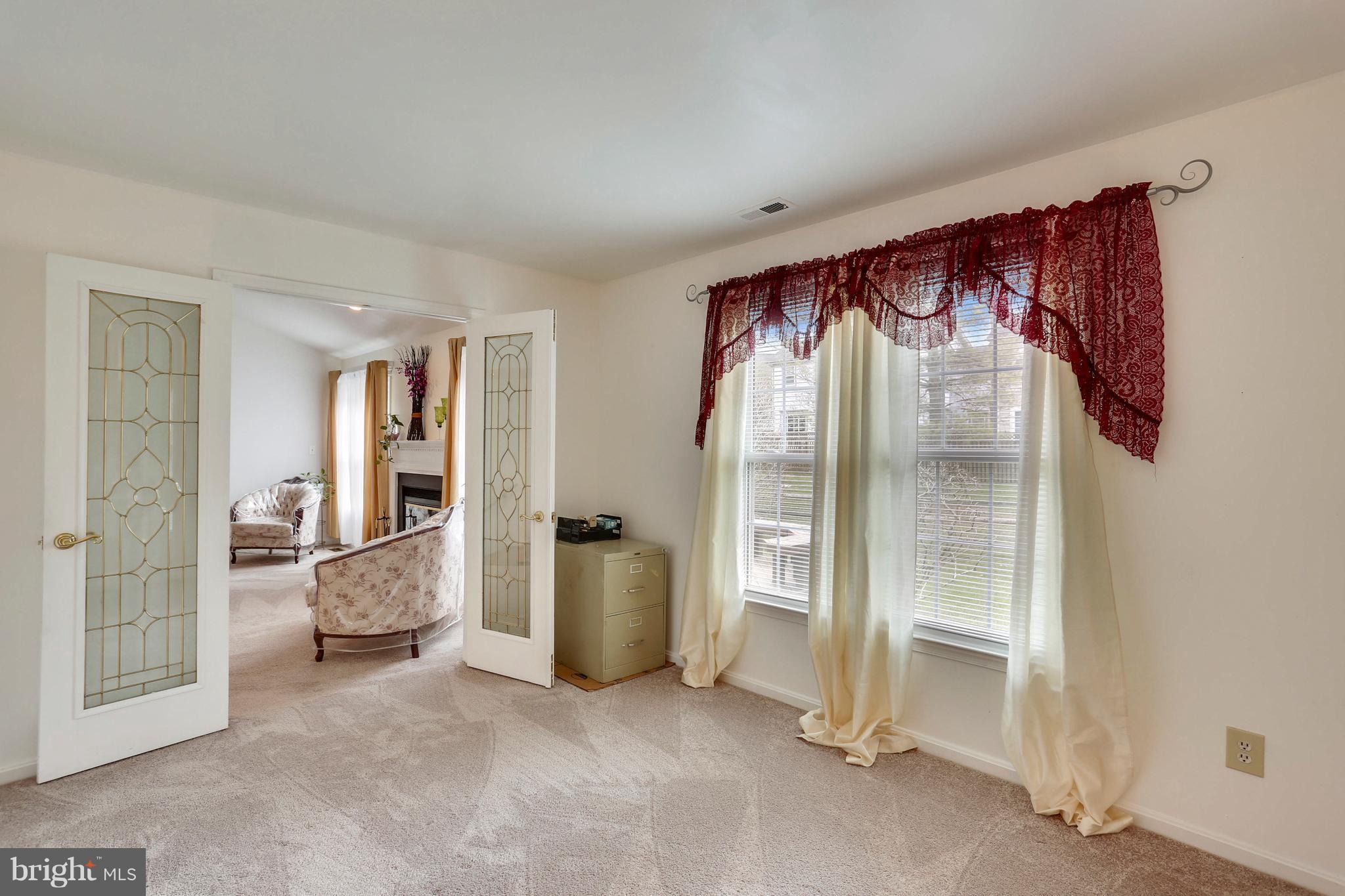 THE DOWNS - MONTG VILL - Residential