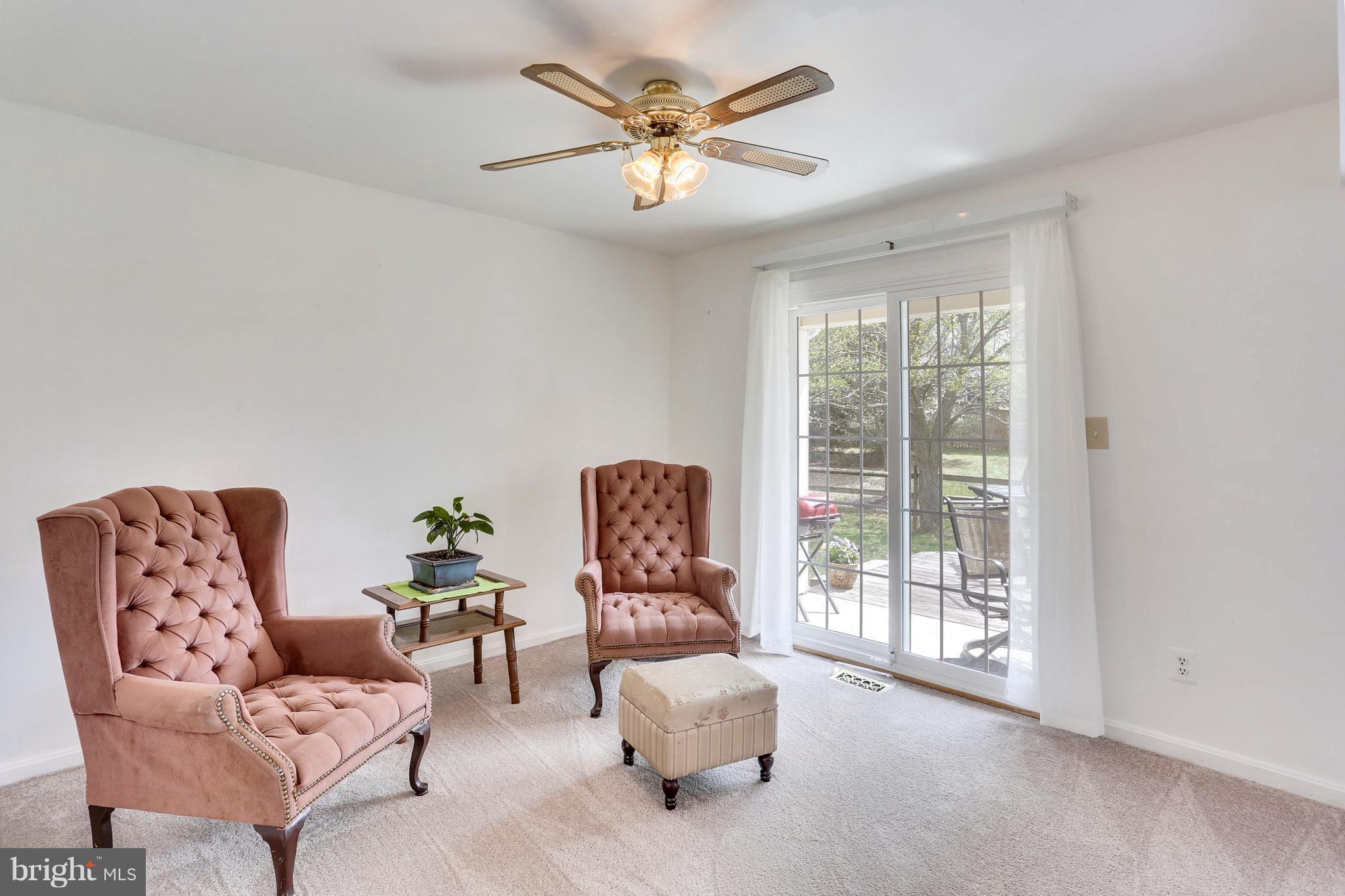 THE DOWNS - MONTG VILL - Residential