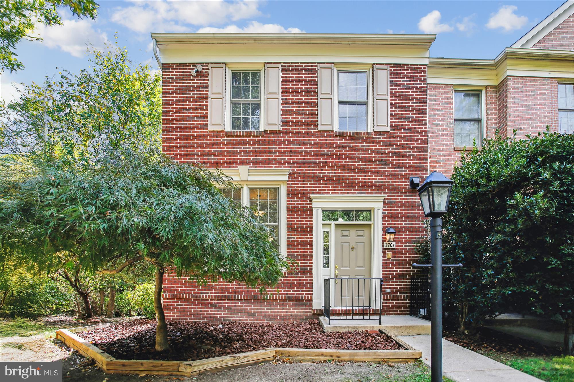 HUNTLEY MEADOWS - Residential