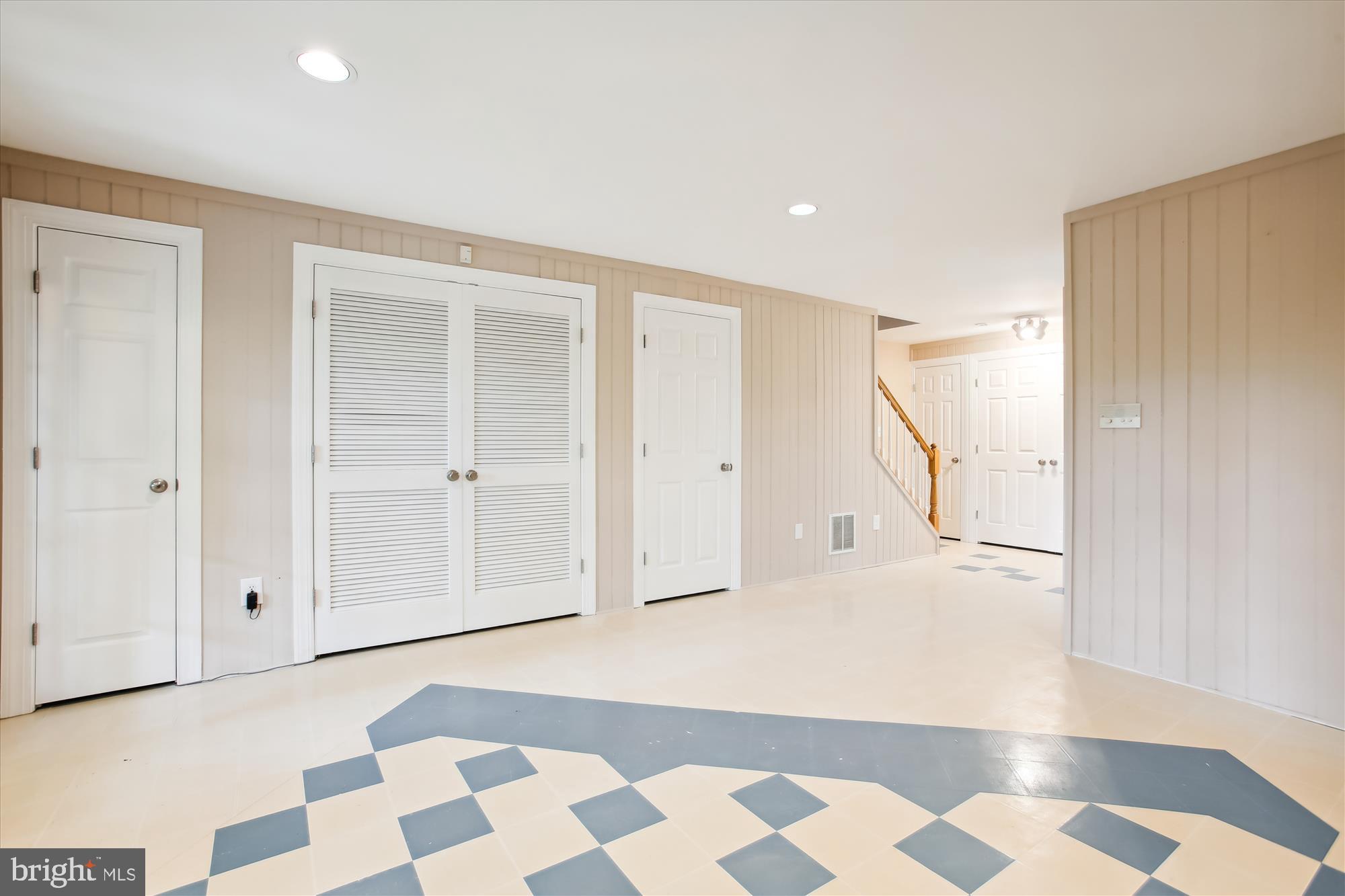 HUNTLEY MEADOWS - Residential