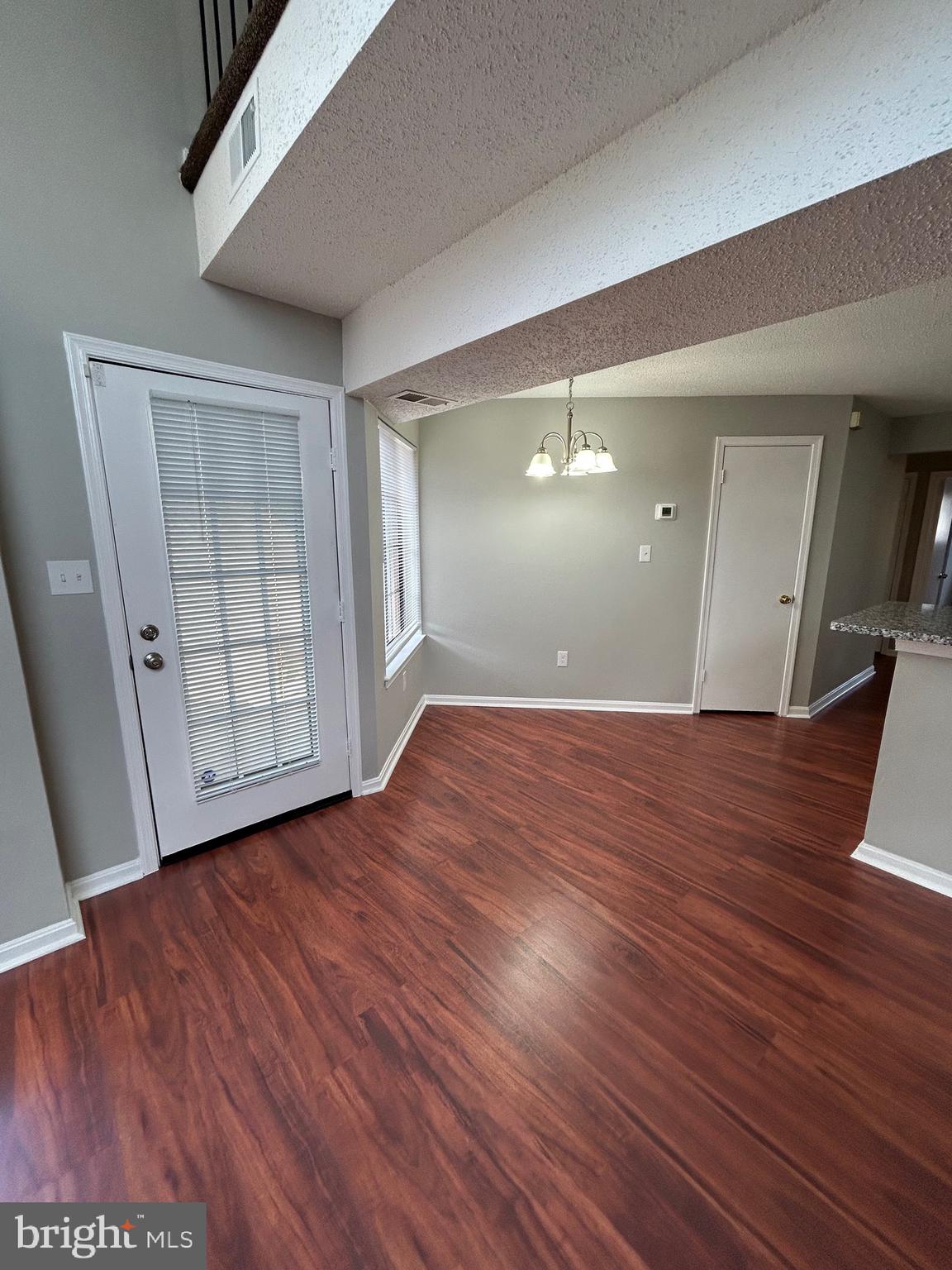 LAUREL RIDGE - Residential