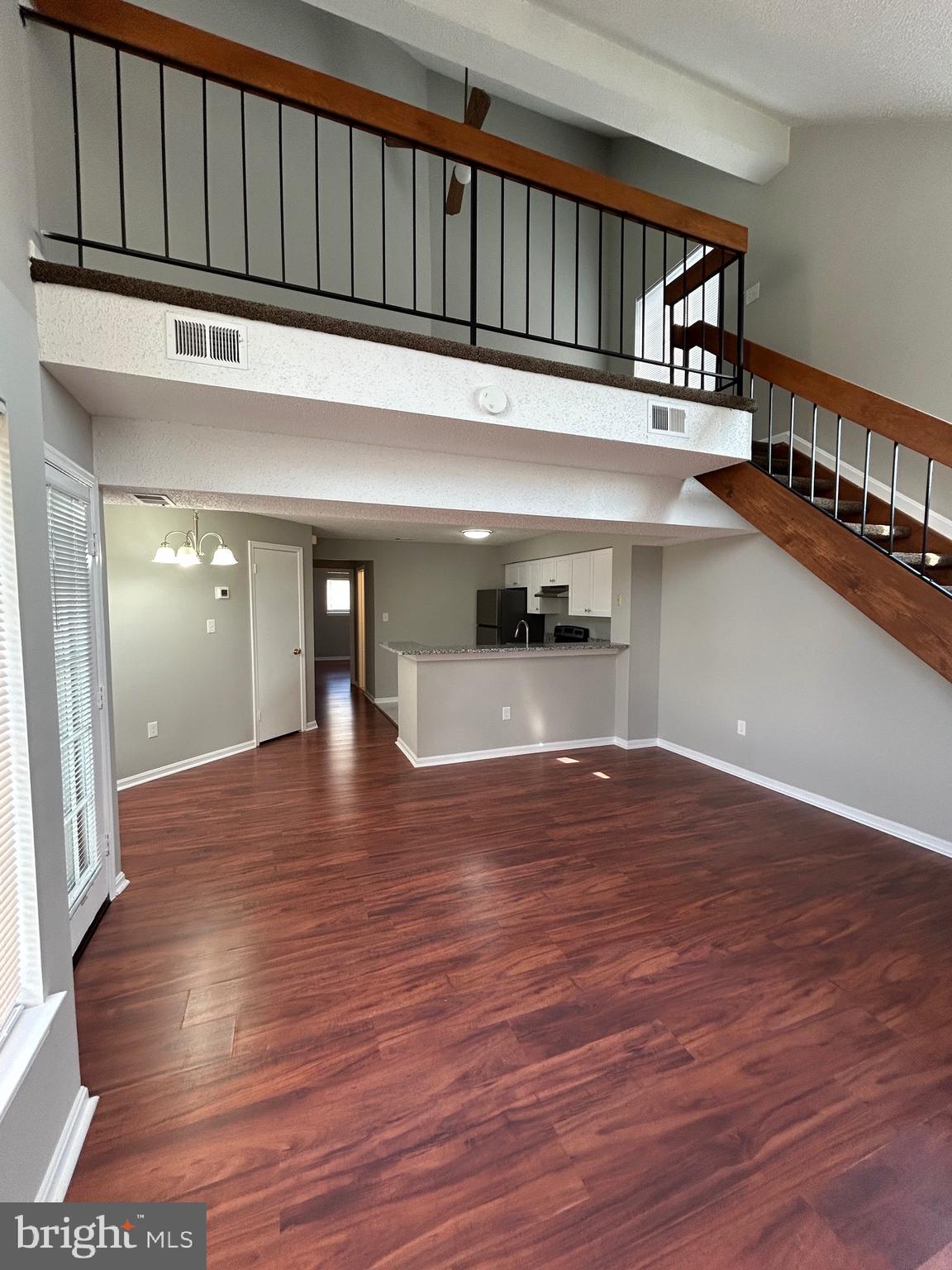 LAUREL RIDGE - Residential