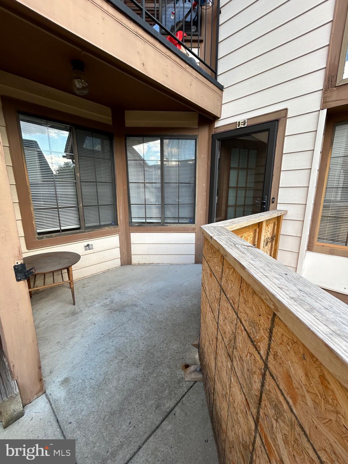 LAUREL RIDGE - Residential