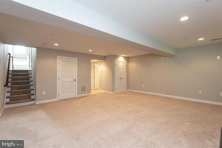 OAK CREEK CLUB GOLF COURSE - Residential Lease