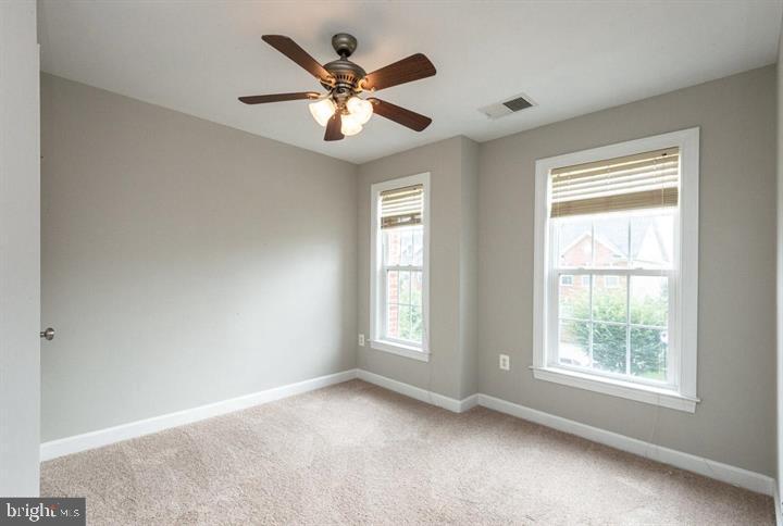 OAK CREEK CLUB GOLF COURSE - Residential Lease