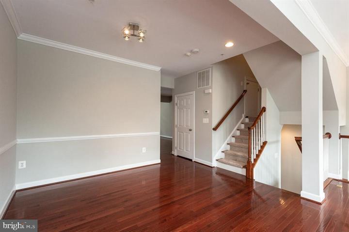 OAK CREEK CLUB GOLF COURSE - Residential Lease