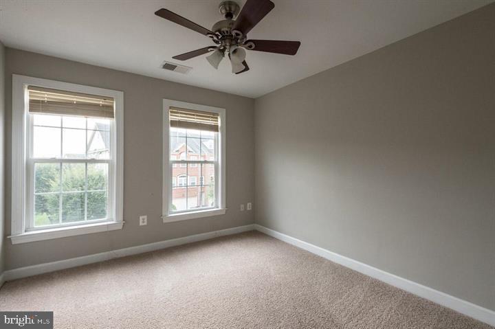 OAK CREEK CLUB GOLF COURSE - Residential Lease