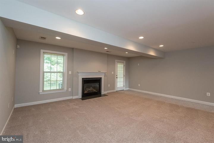 OAK CREEK CLUB GOLF COURSE - Residential Lease