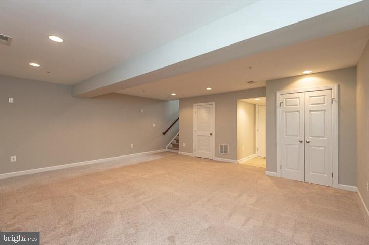 OAK CREEK CLUB GOLF COURSE - Residential Lease