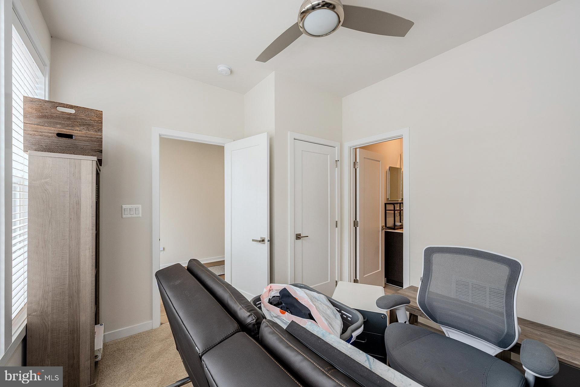 COMMONWEALTH PLACE AT WESTFIELDS - Residential