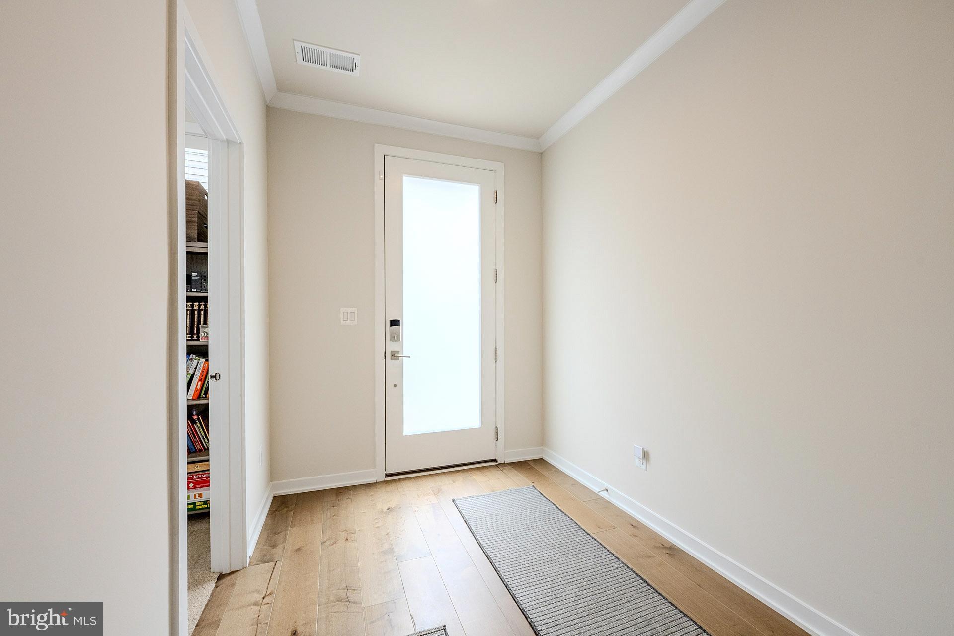 COMMONWEALTH PLACE AT WESTFIELDS - Residential