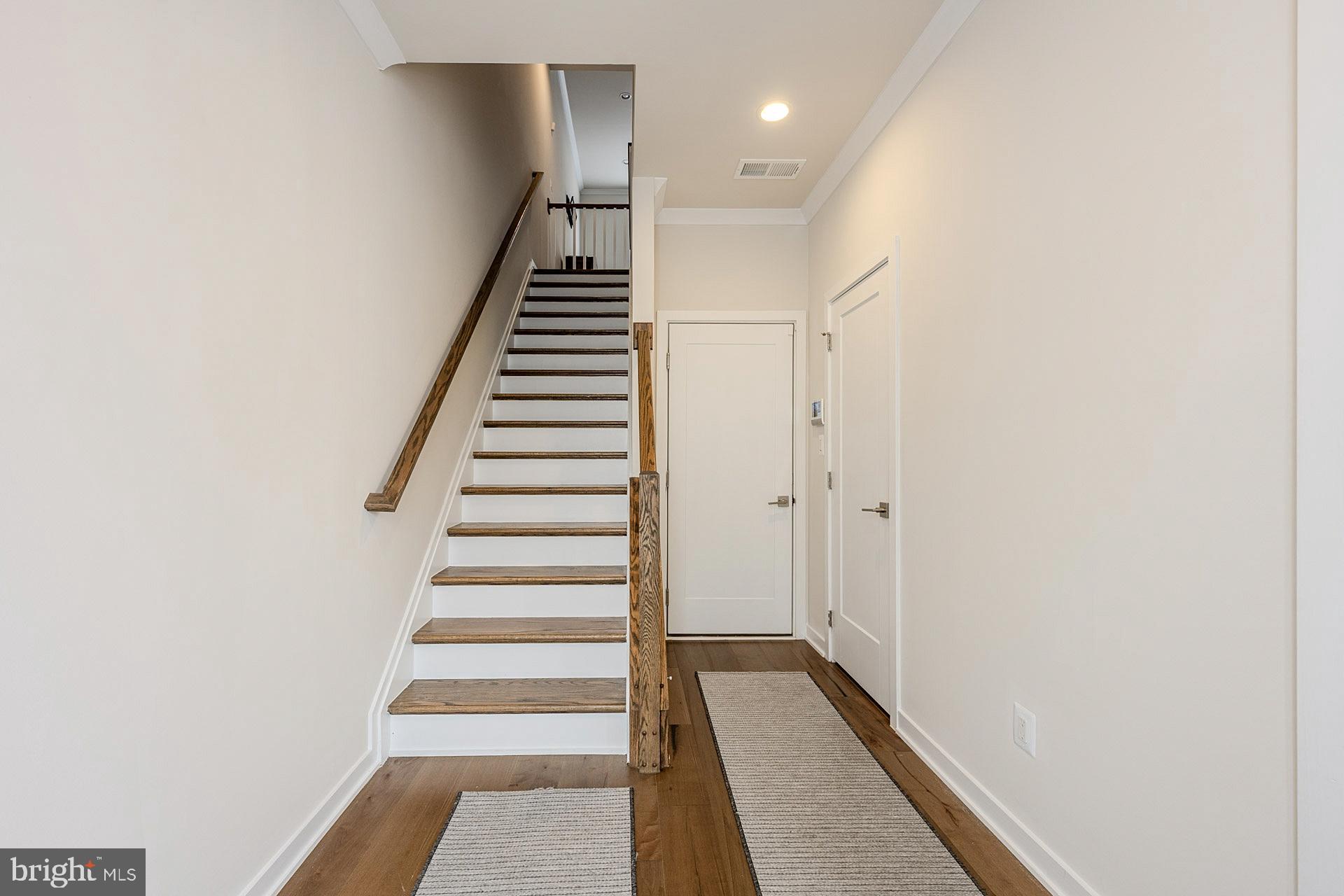 COMMONWEALTH PLACE AT WESTFIELDS - Residential