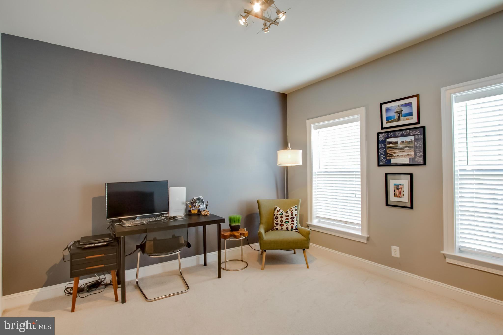 OAKLAWN - Residential