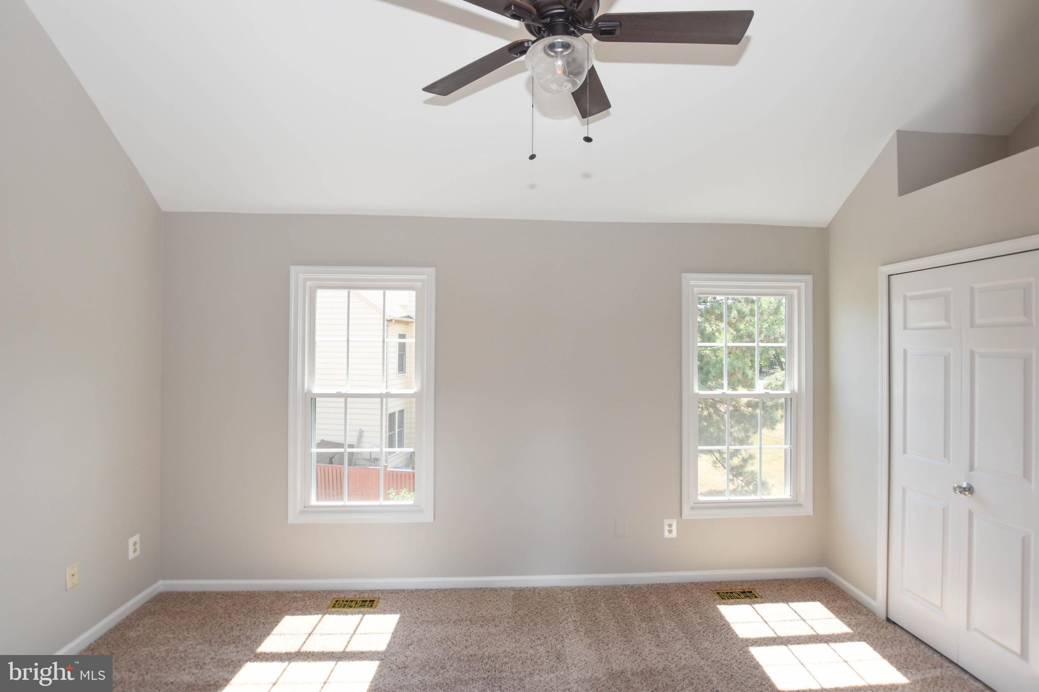 ASHBURN VILLAGE - Residential