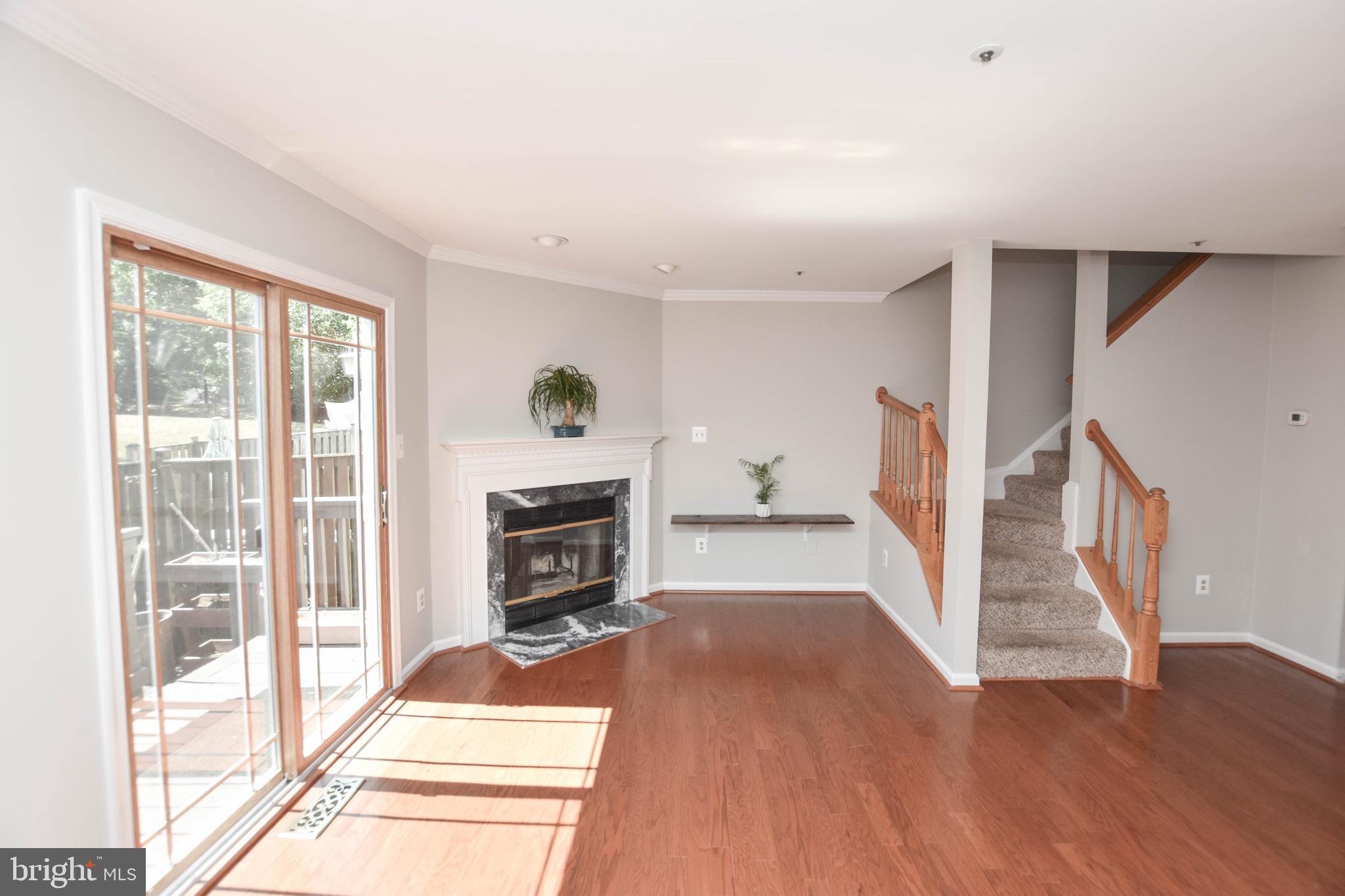 ASHBURN VILLAGE - Residential