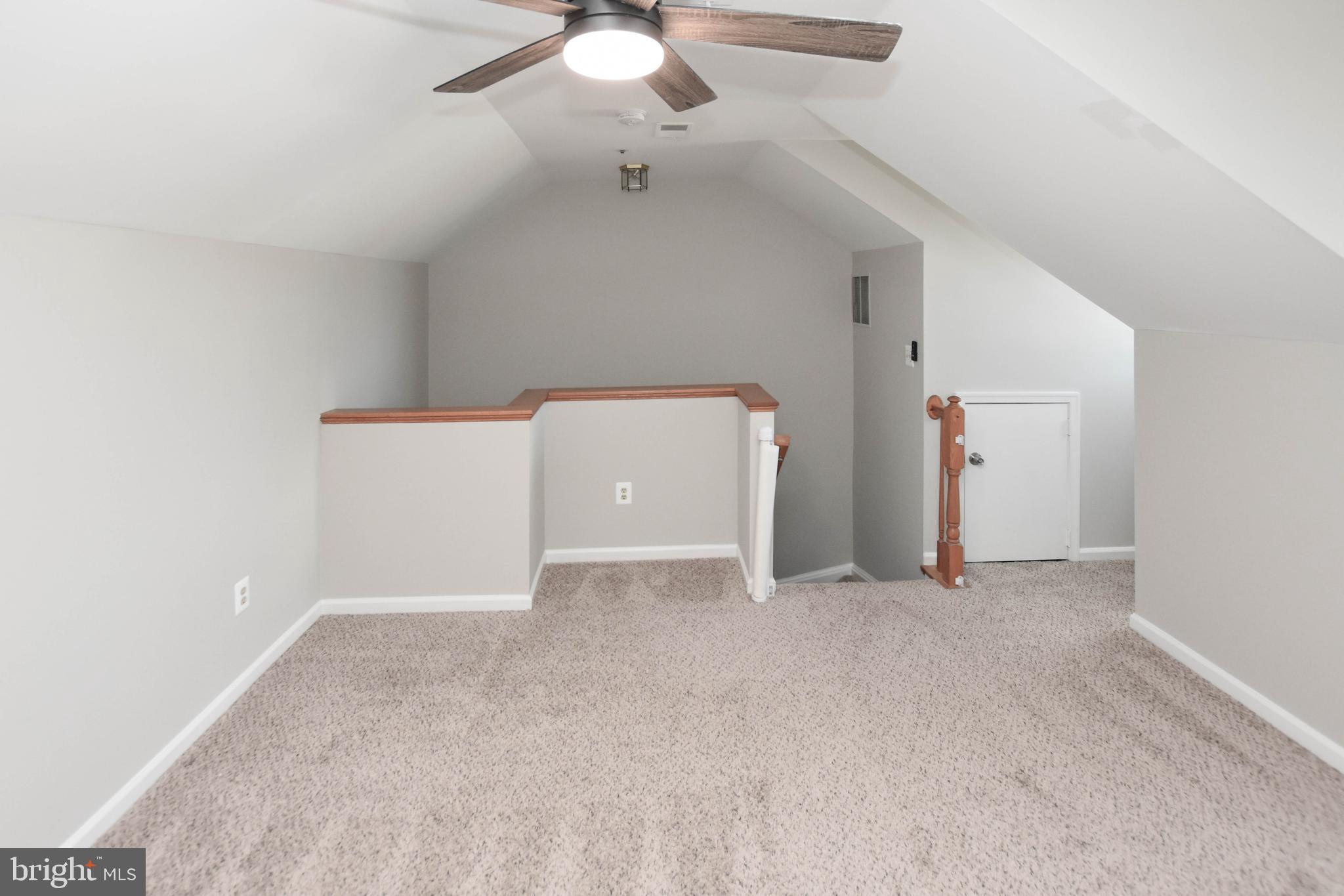 ASHBURN VILLAGE - Residential