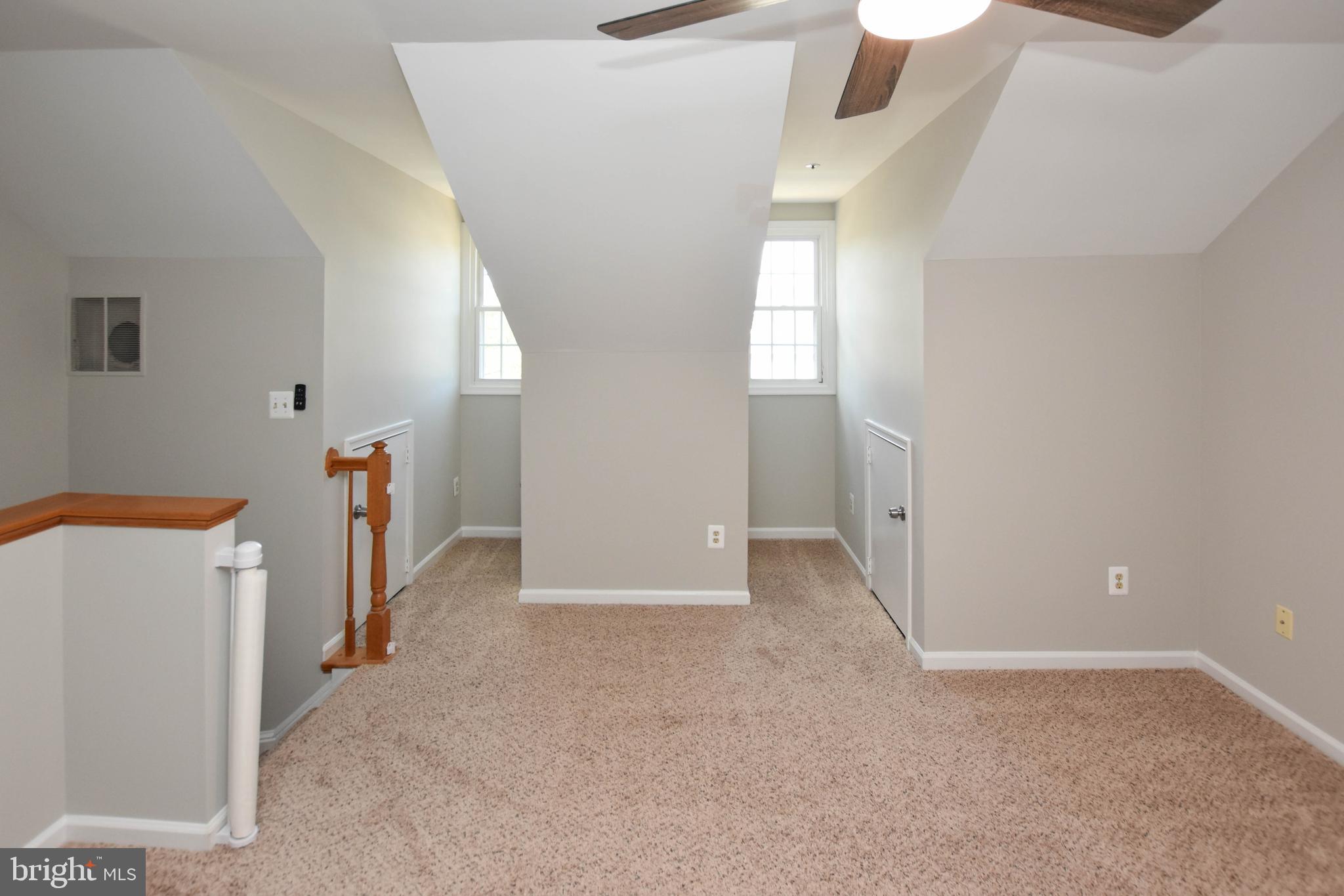 ASHBURN VILLAGE - Residential