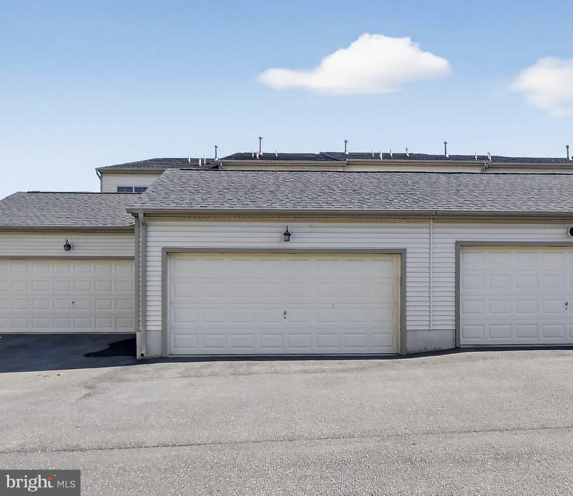 WORMANS MILL - Residential