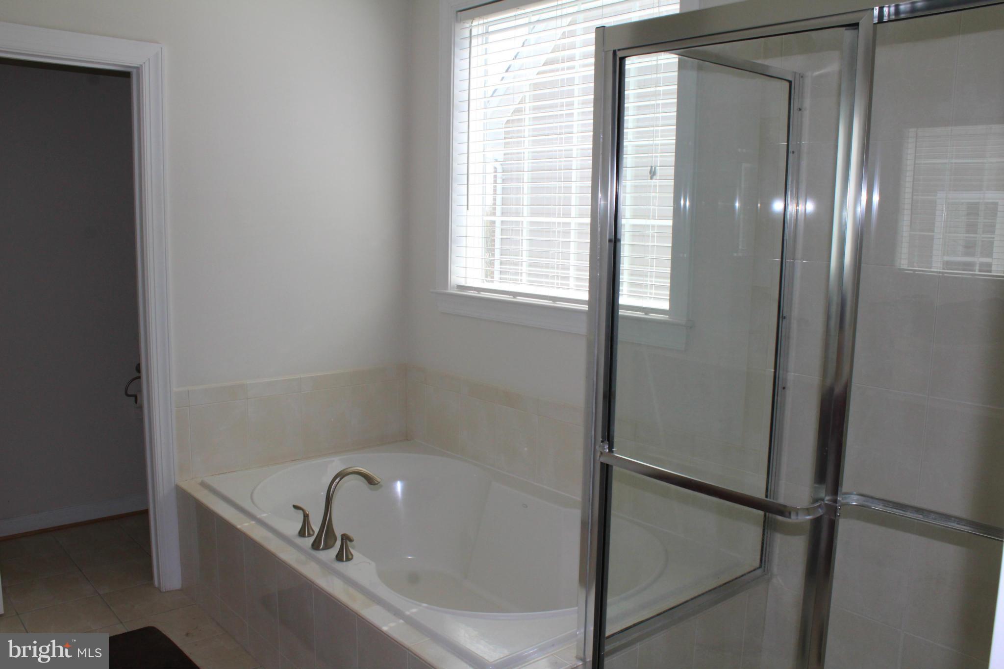 MONTICELLO - Residential Lease