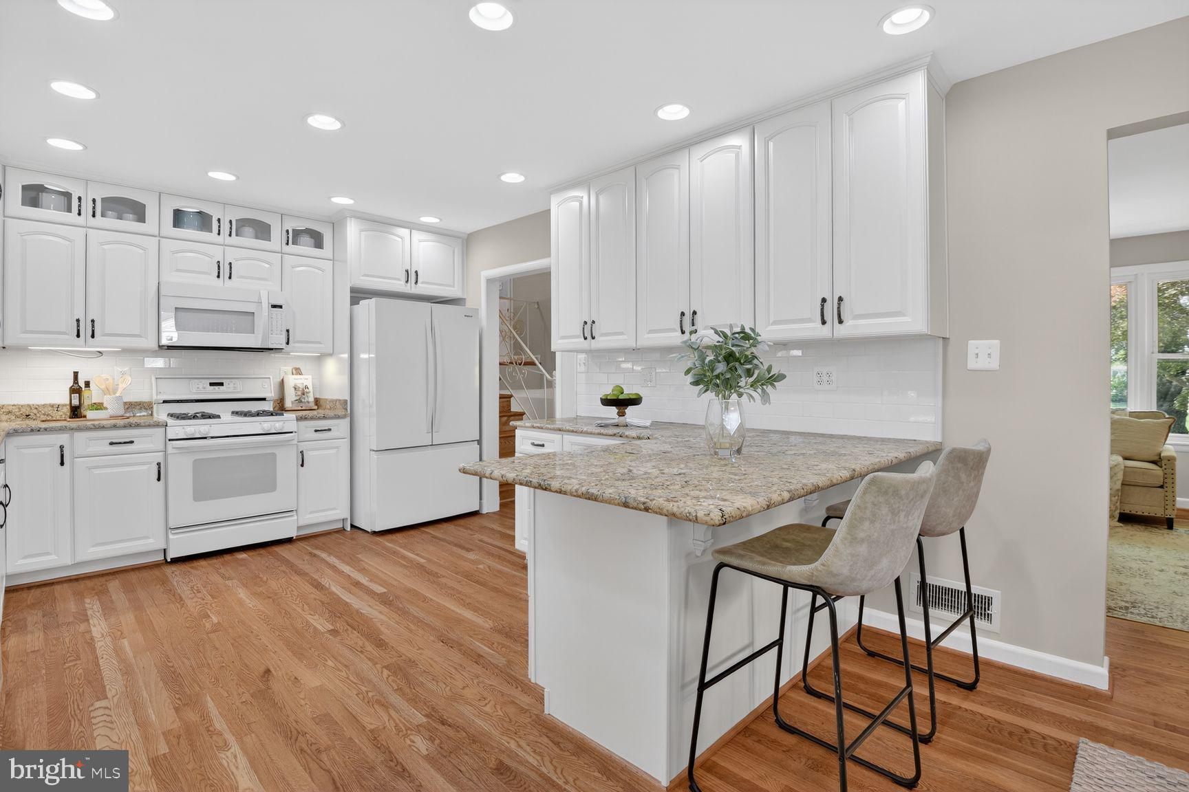 NORTH CHEVY CHASE - Residential