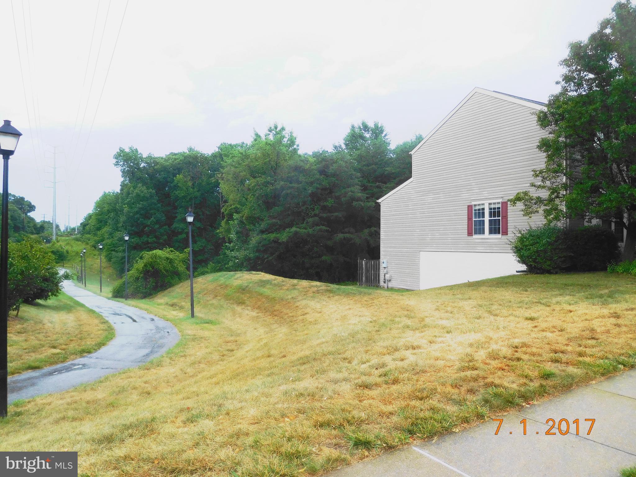 ISLAND CREEK - Residential Lease