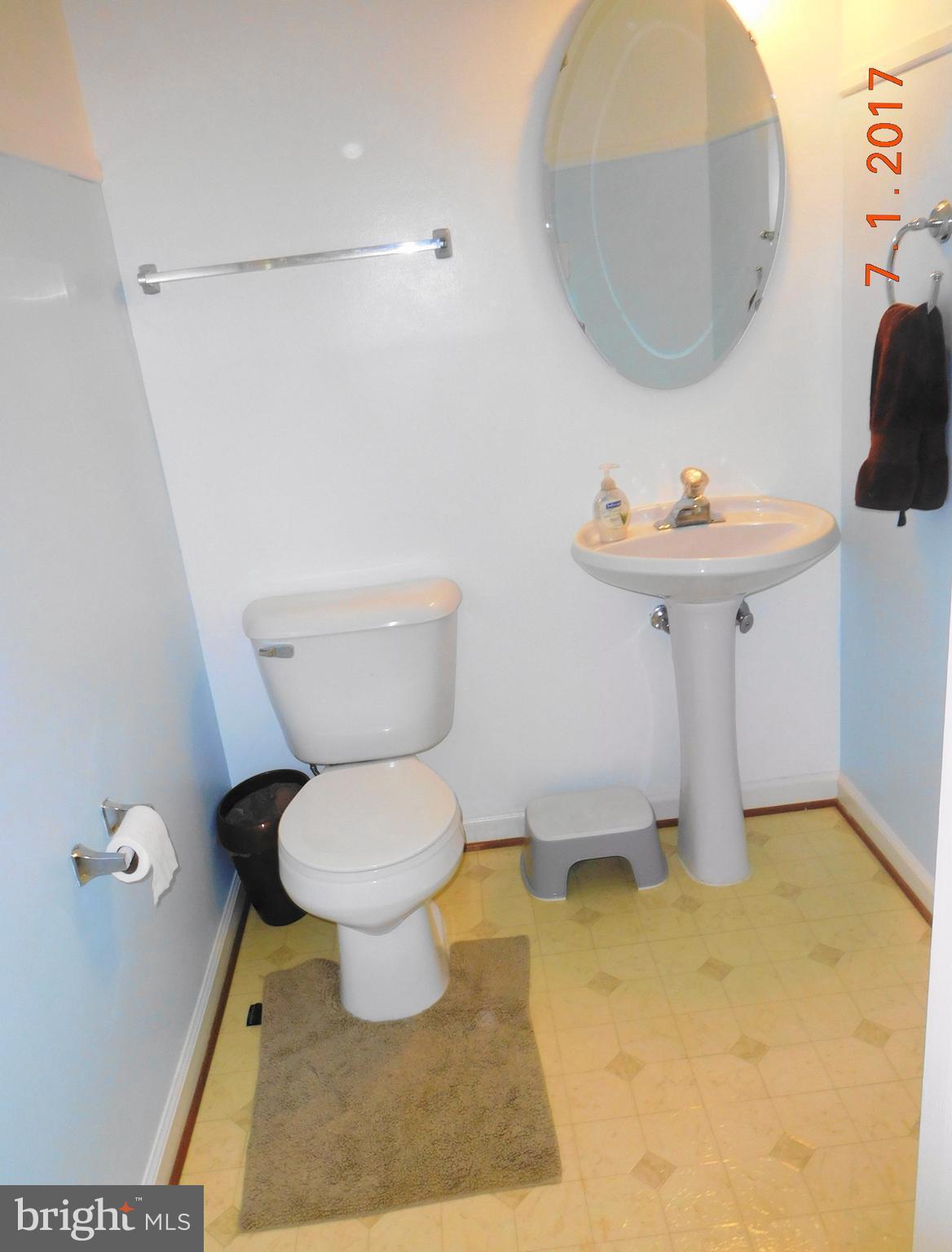 ISLAND CREEK - Residential Lease