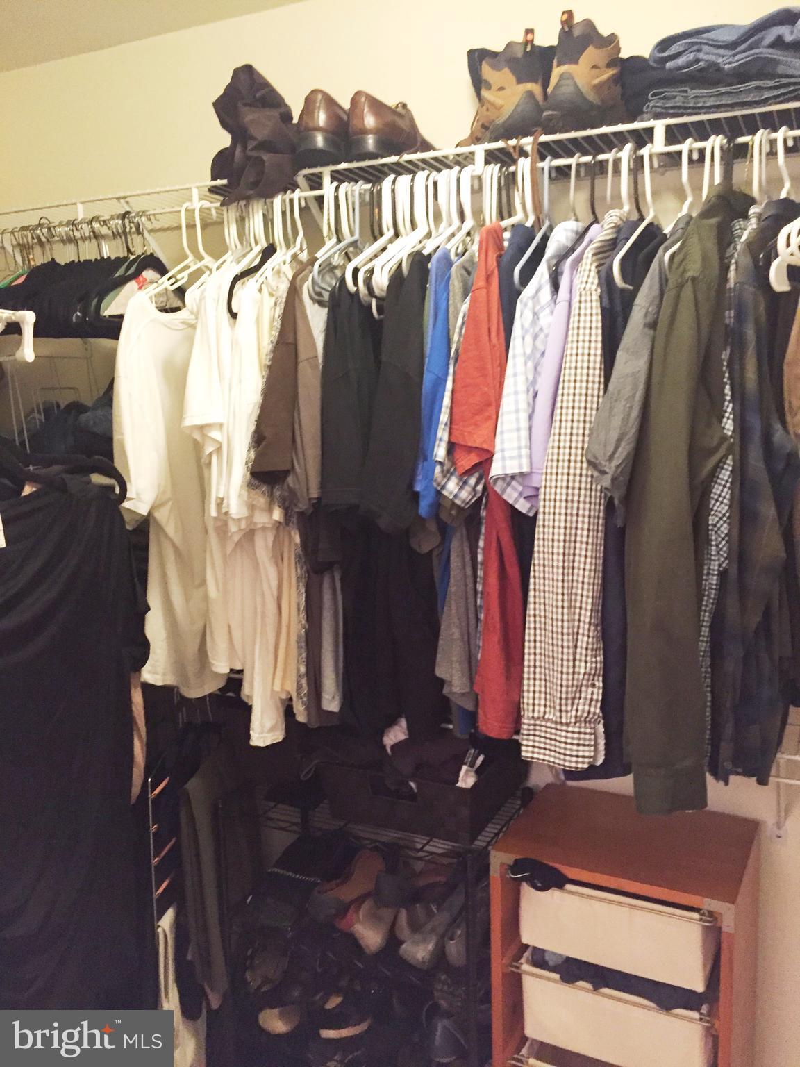 ISLAND CREEK - Residential Lease