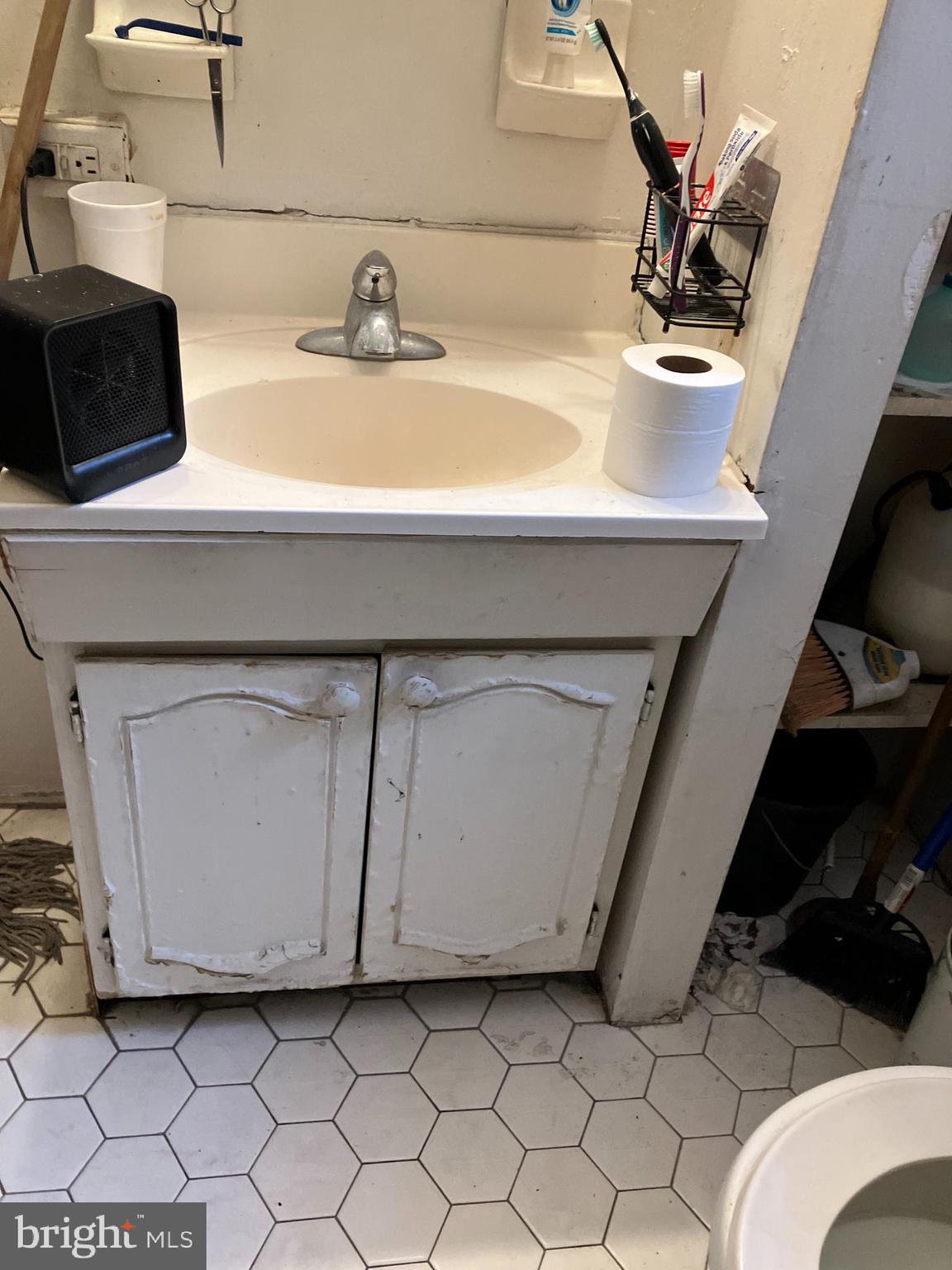 LOWER MOYAMENSING - Residential