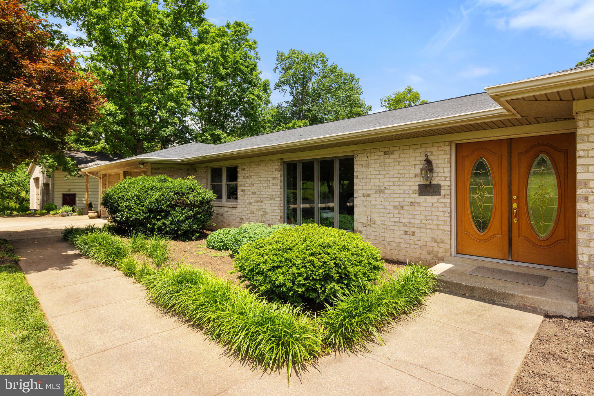 RICHLAND ESTATES - Residential Lease