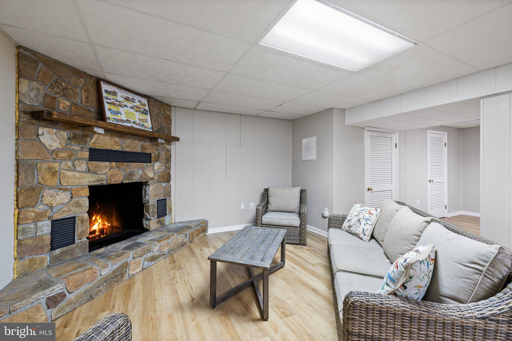 RICHLAND ESTATES - Residential Lease