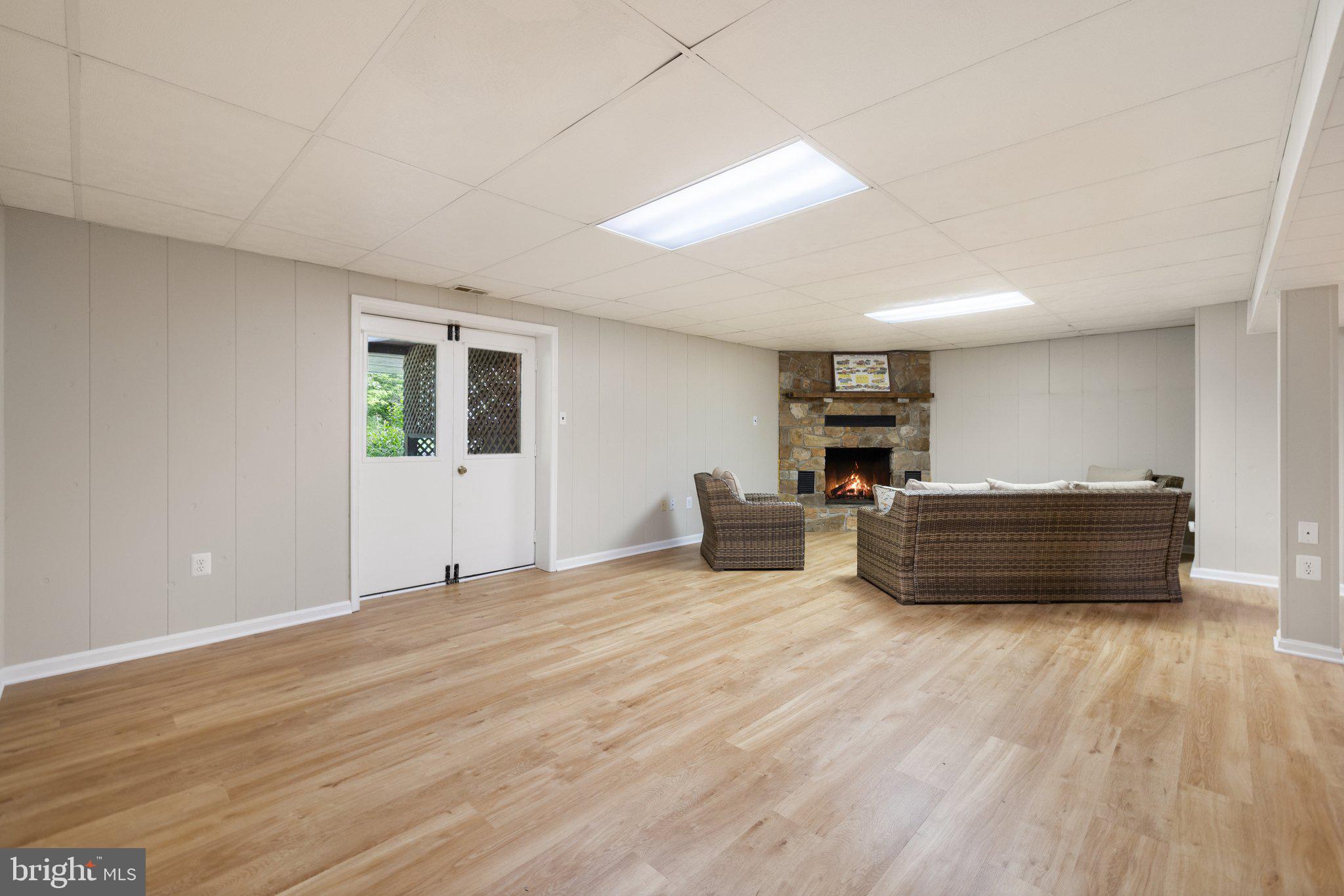 RICHLAND ESTATES - Residential Lease