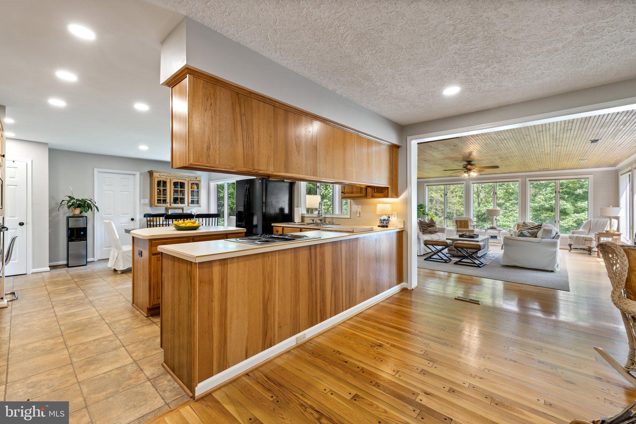 RICHLAND ESTATES - Residential Lease