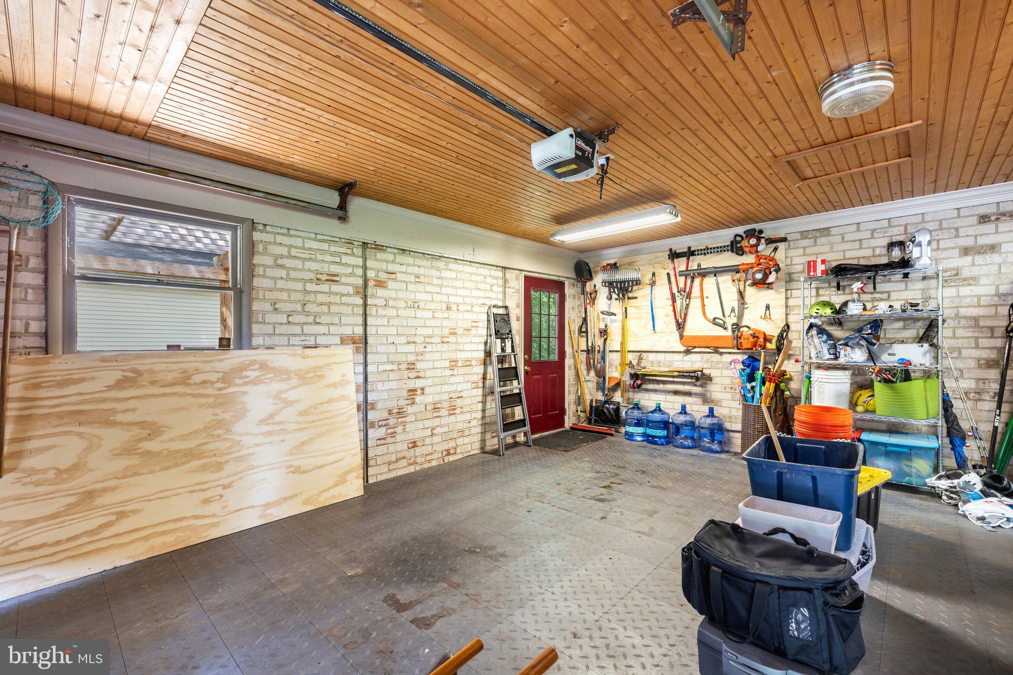 RICHLAND ESTATES - Residential Lease