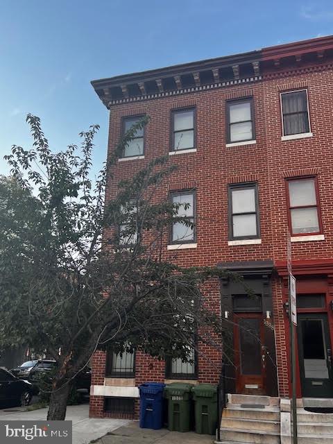1338 HOLLINS STREET