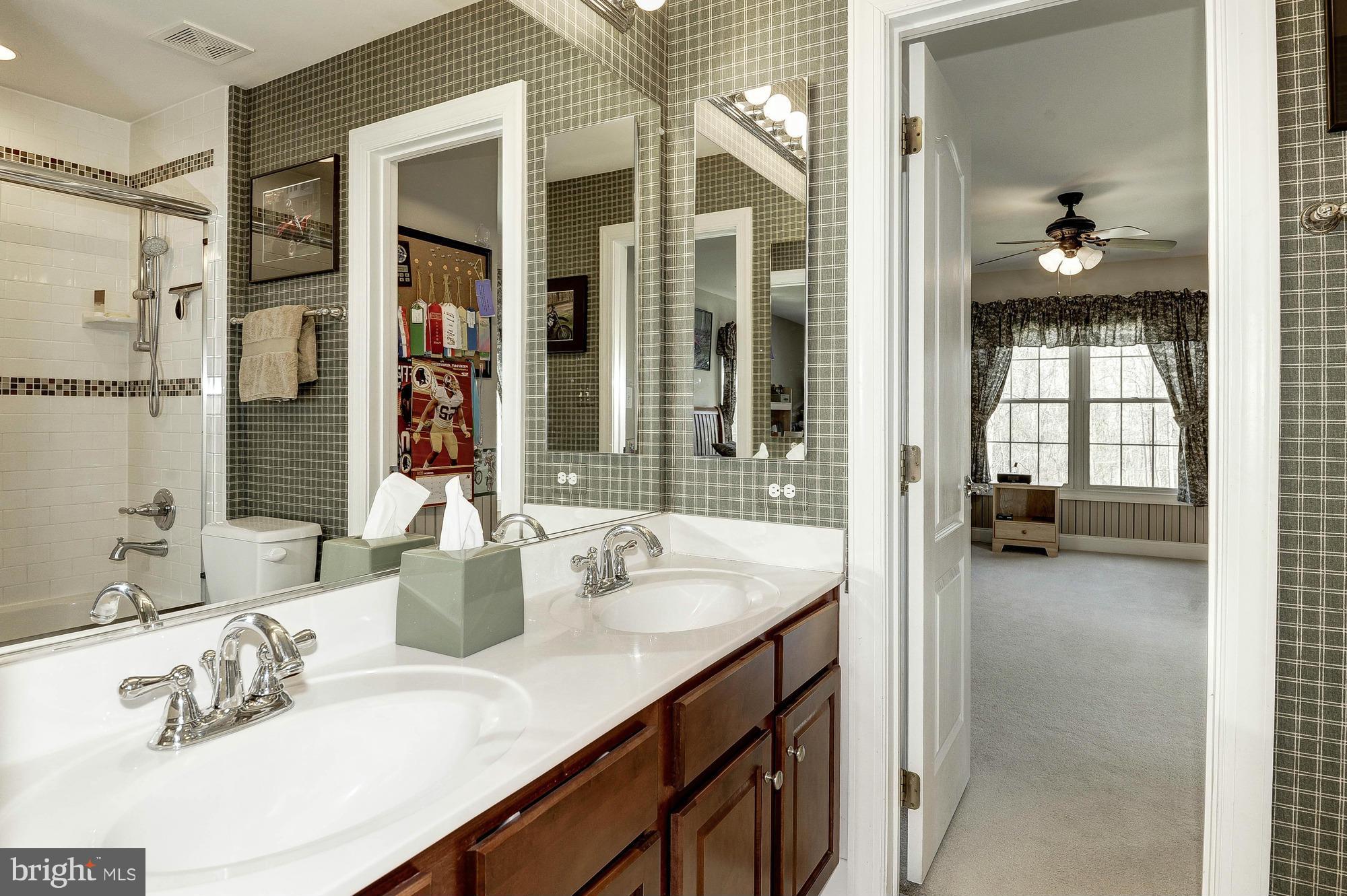 LENAH RUN - Residential