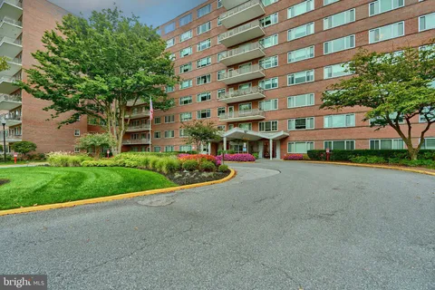 11 Slade Avenue Unit 914, Pikesville, MD MLS: MDBC2107958