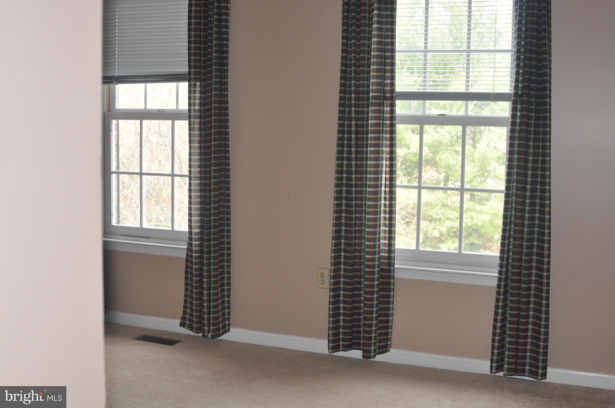 PIONEER HEIGHTS - Residential