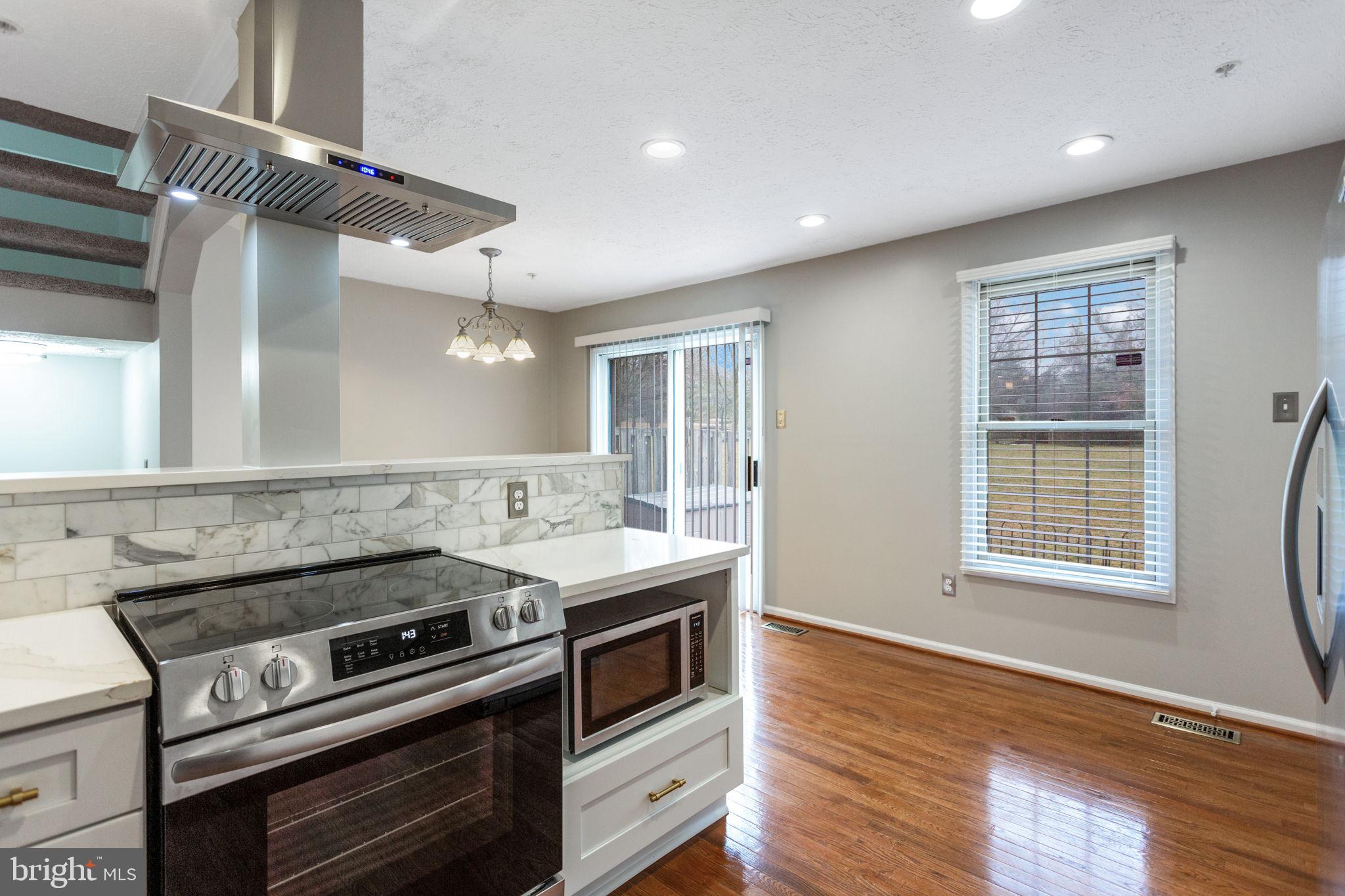 BRIGHTFIELD - Residential Lease